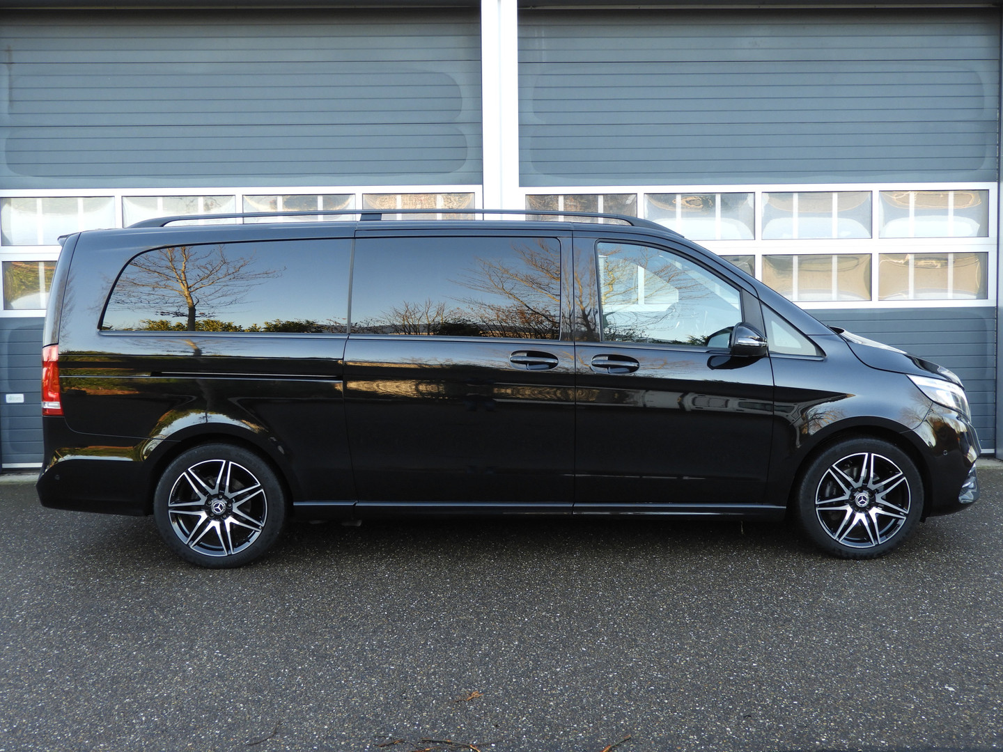 Mercedes-Benz Mercedes-Benz