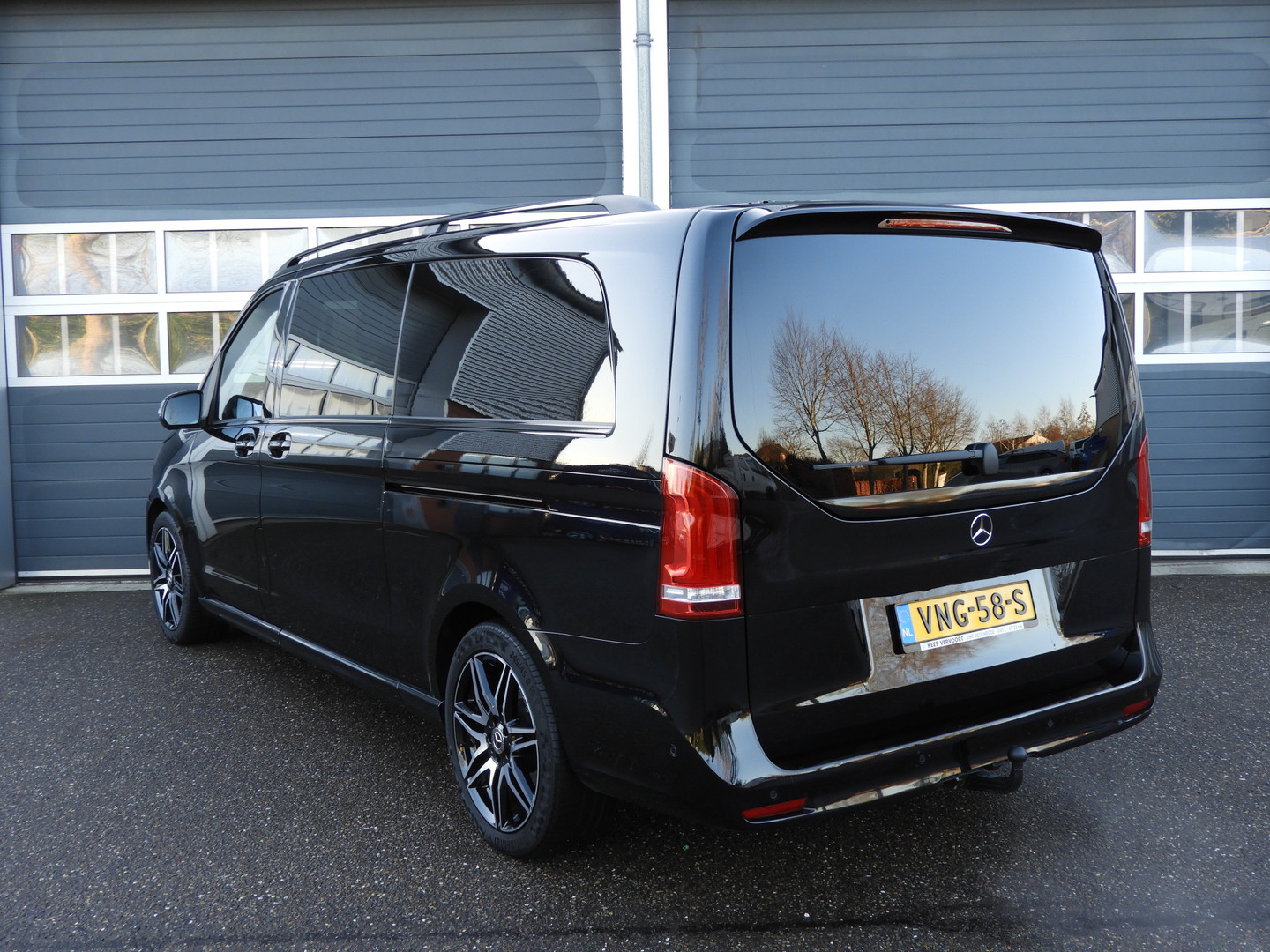 Mercedes-Benz Mercedes-Benz