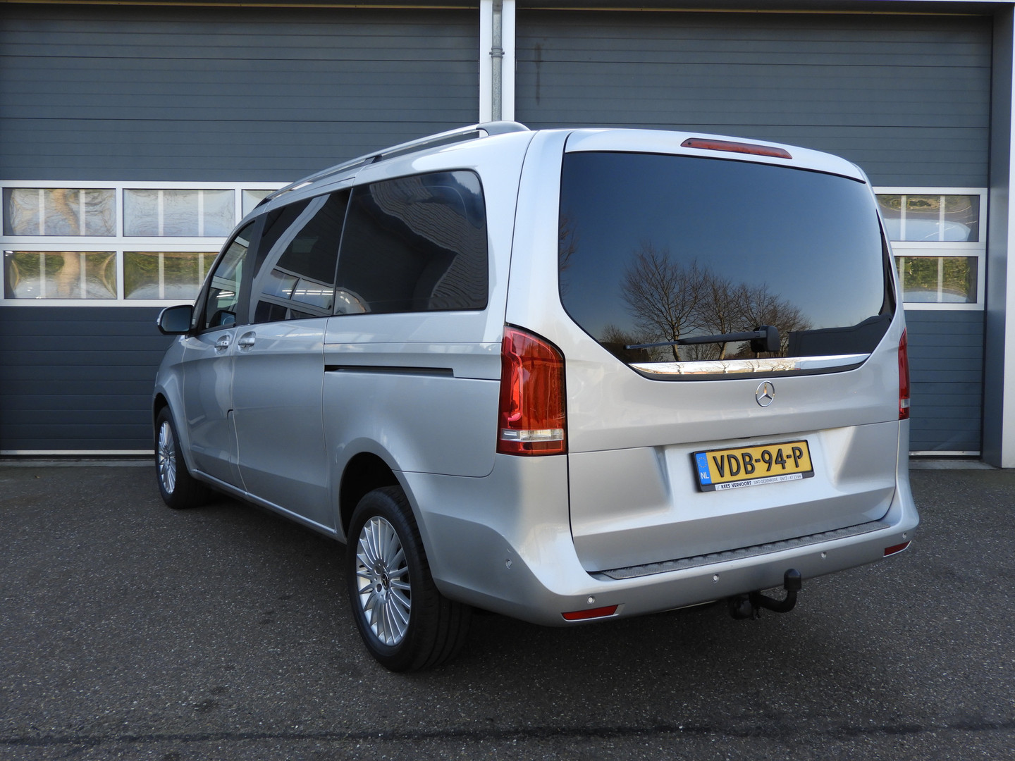 Mercedes-Benz Mercedes-Benz