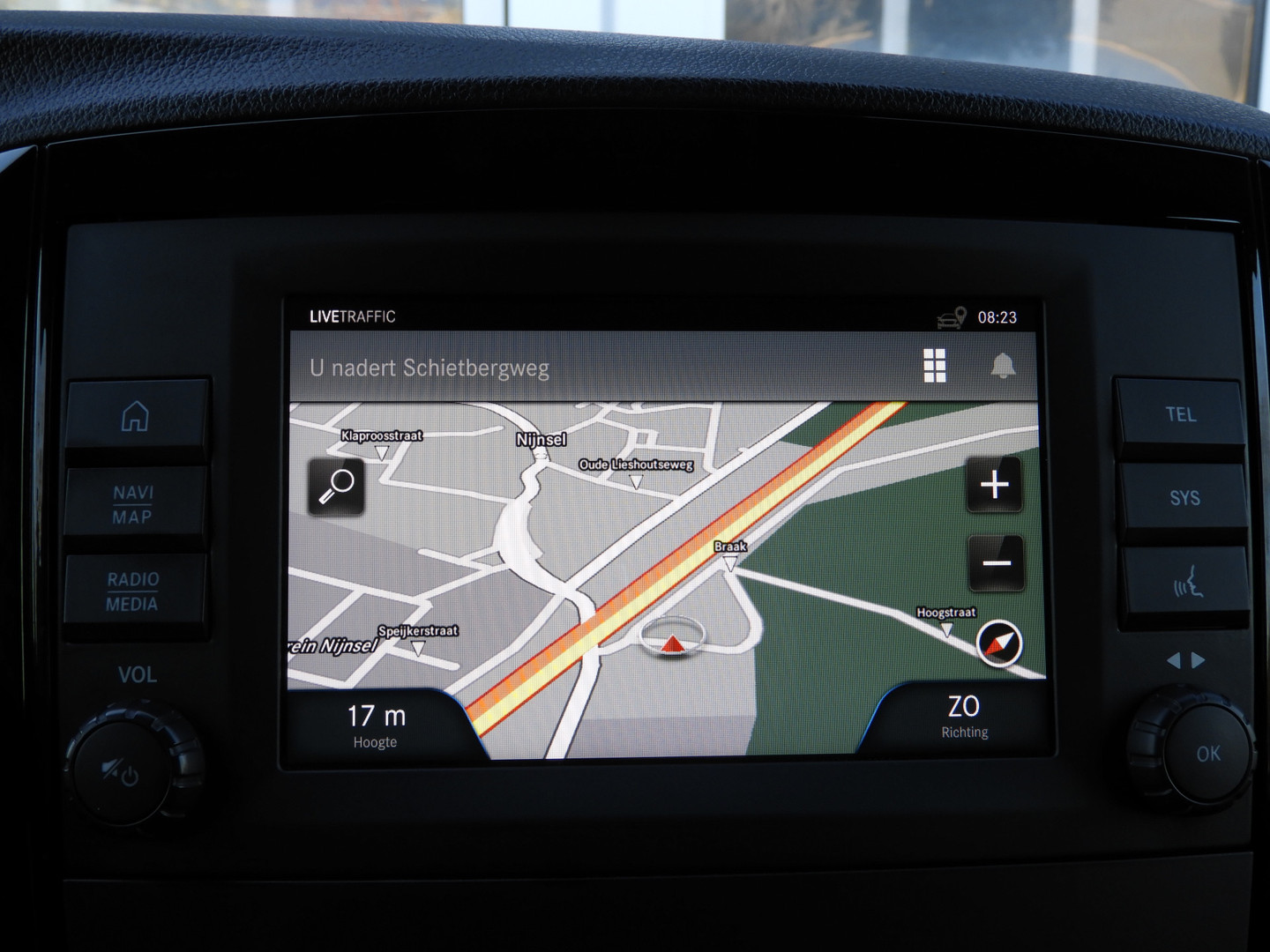 Mercedes-Benz Mercedes-Benz