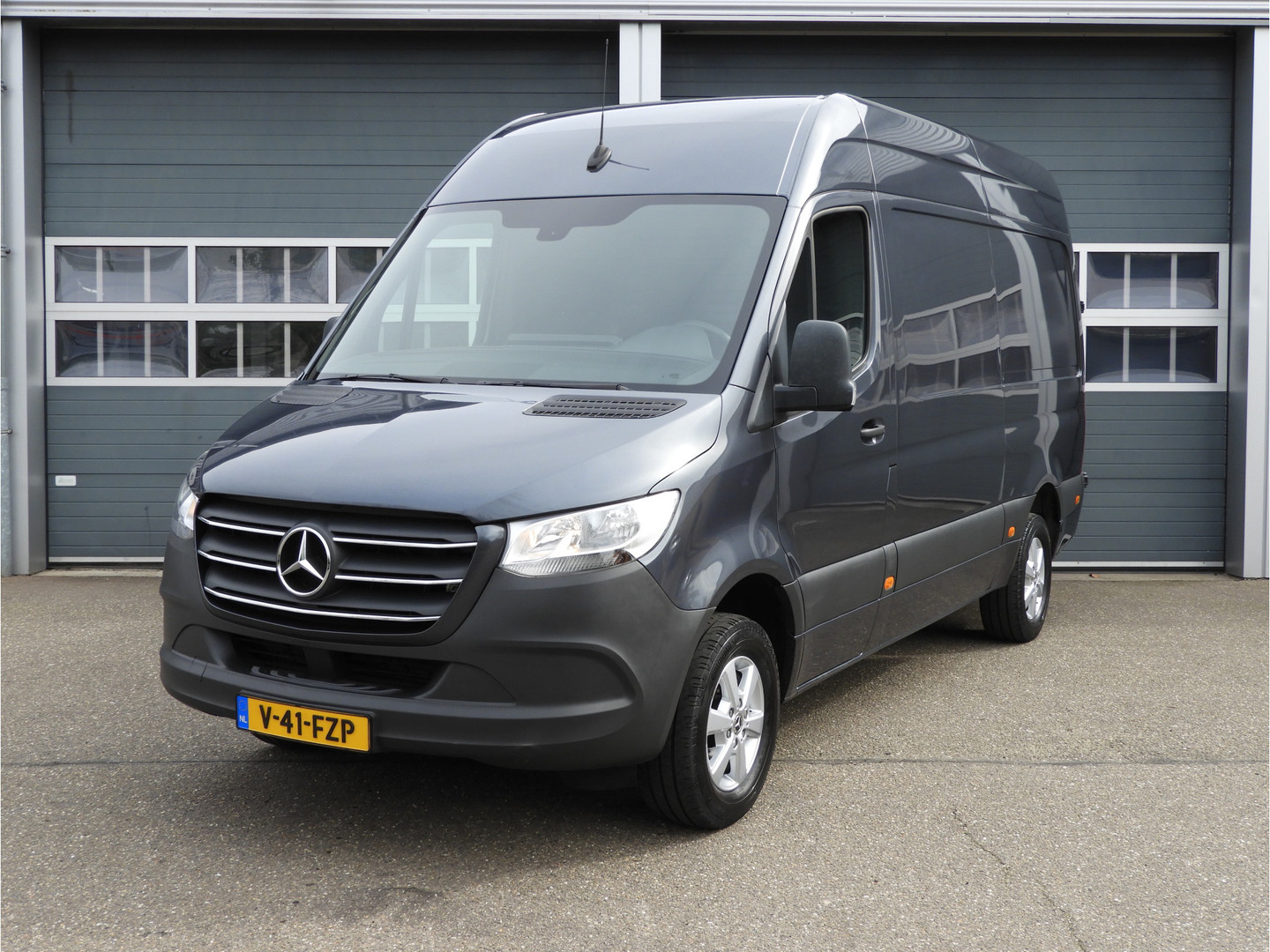 Mercedes-Benz