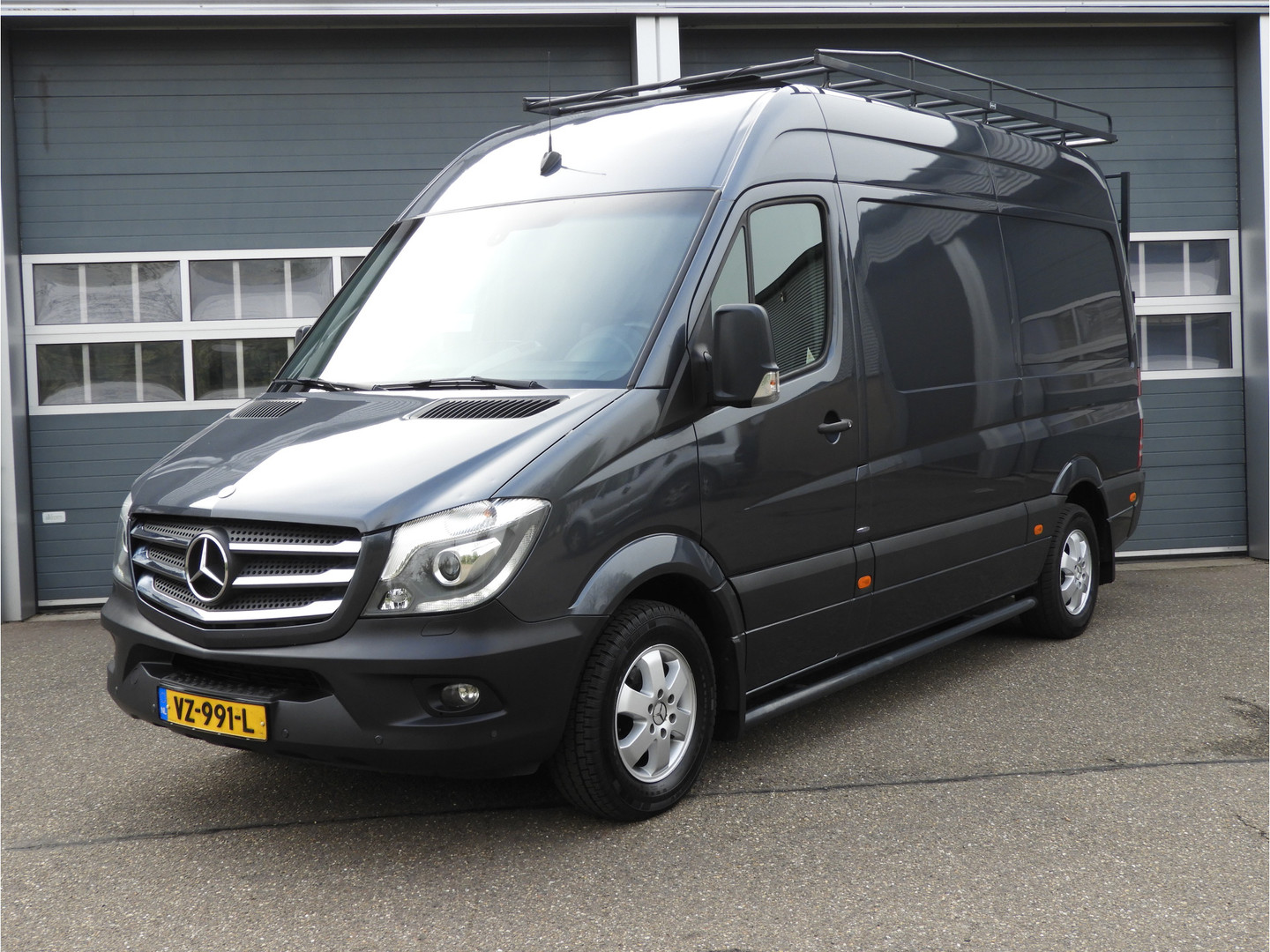 Mercedes-Benz