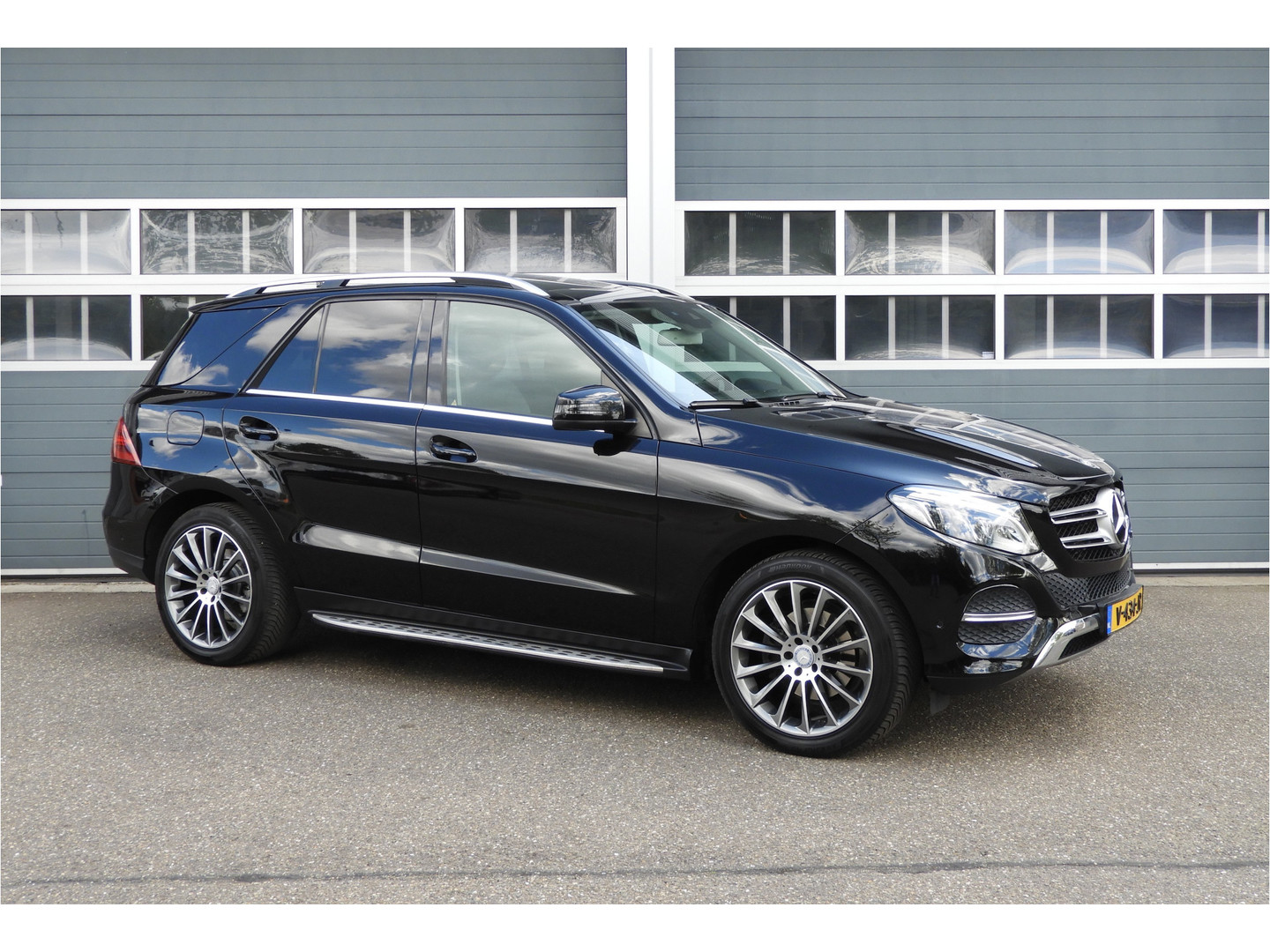 Mercedes-Benz