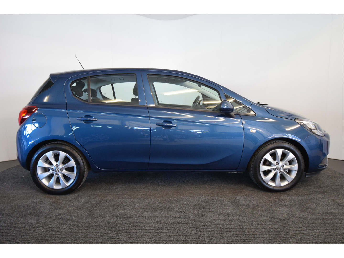 Opel Corsa 1.2 bij garagevanvoorthuizen | Bosch Car Service Van Voorthuijzen