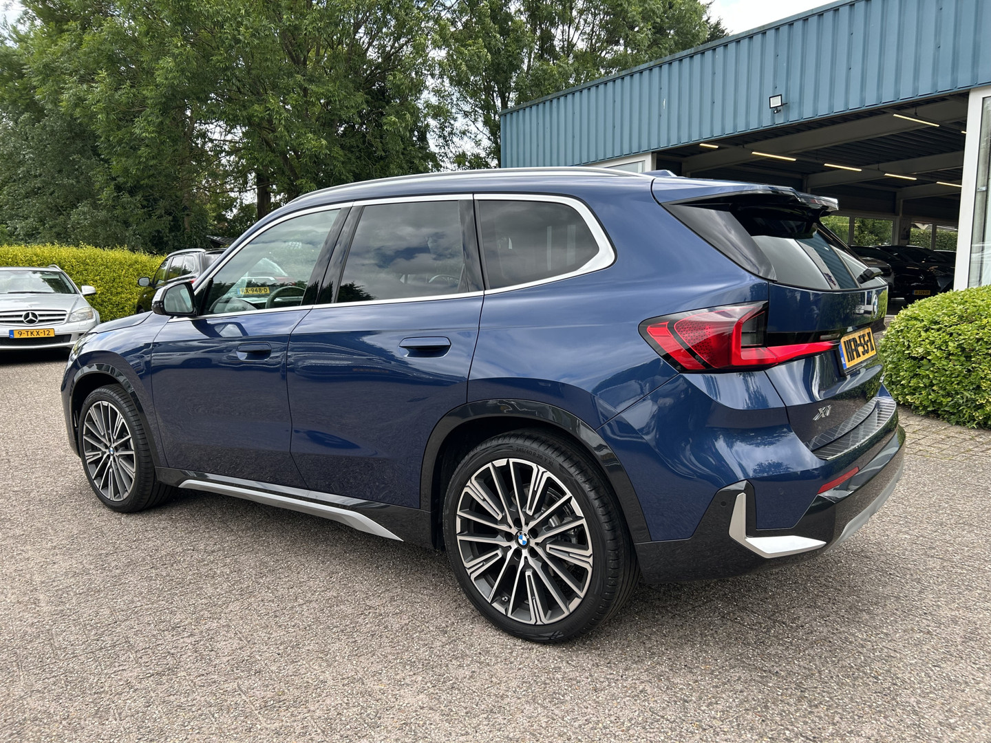 BMW