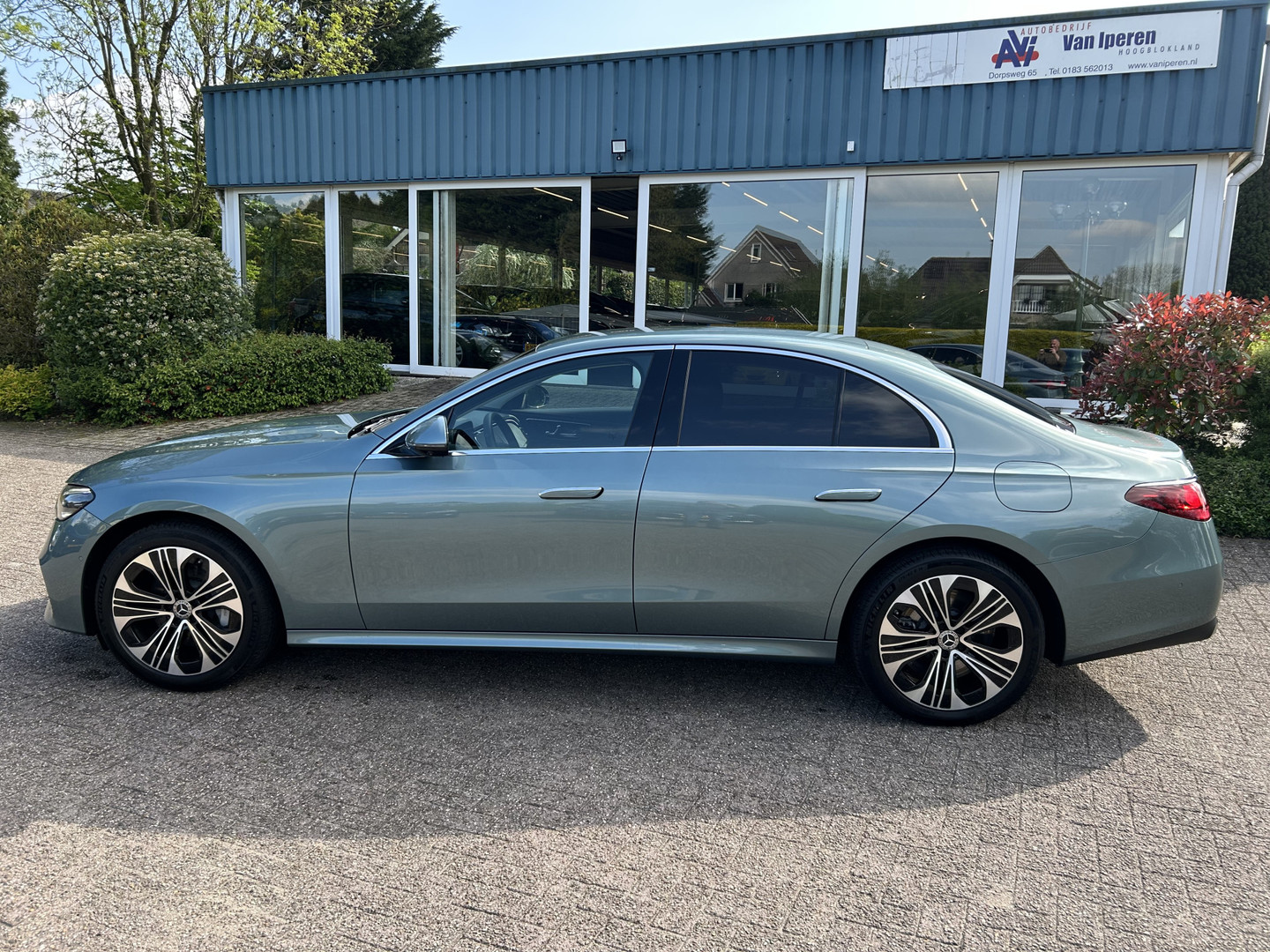 Mercedes-Benz
