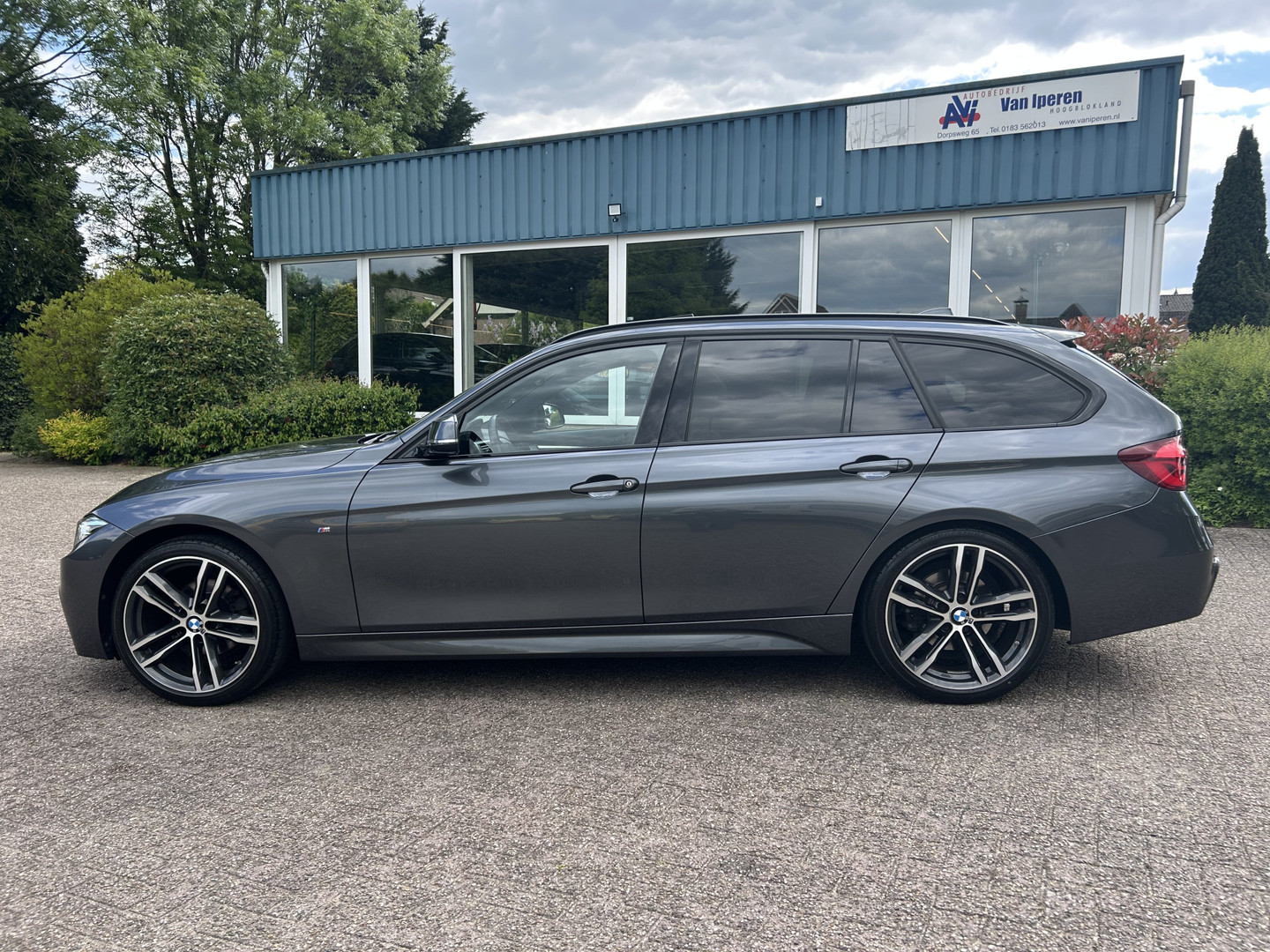 BMW