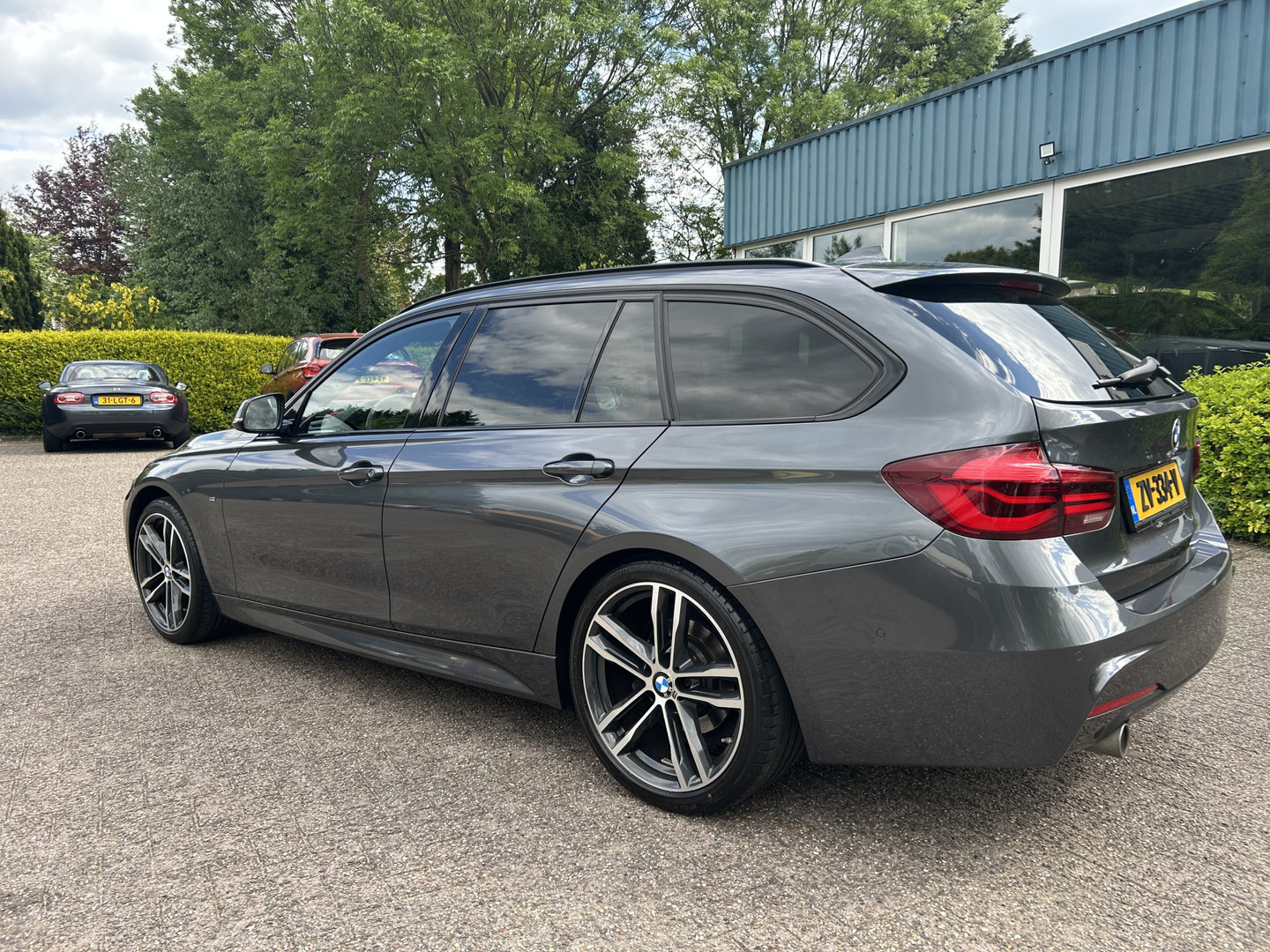 BMW