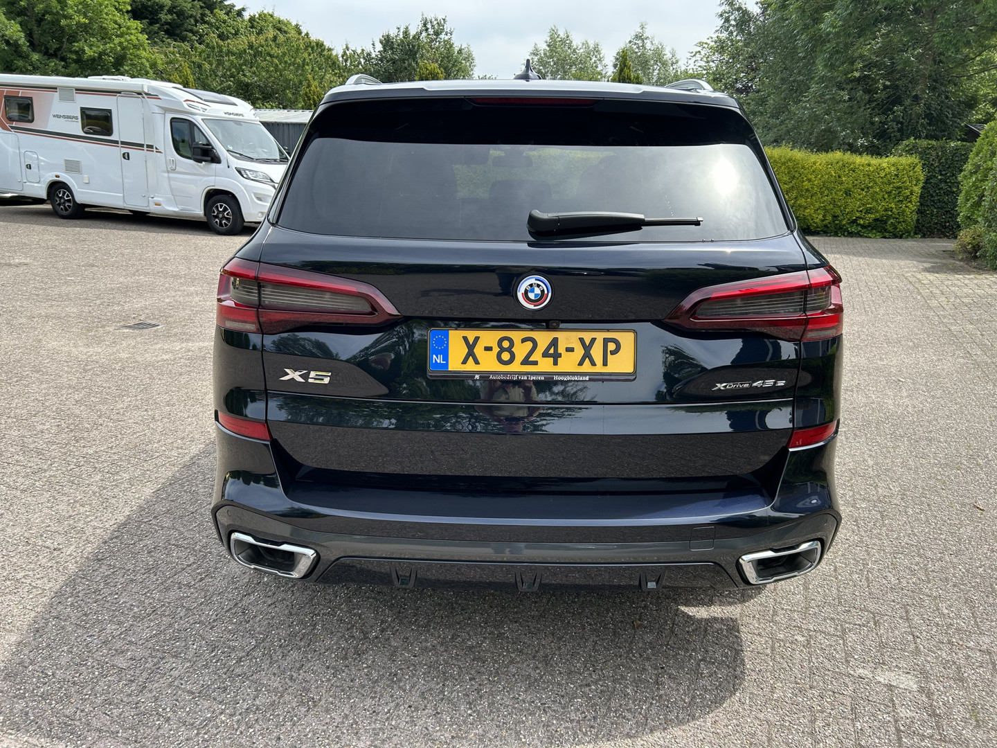 BMW BMW