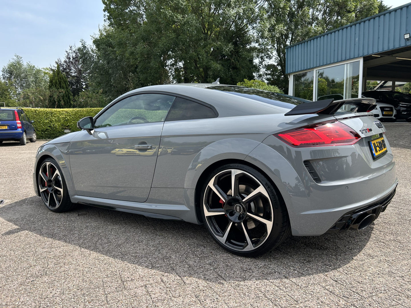 Audi