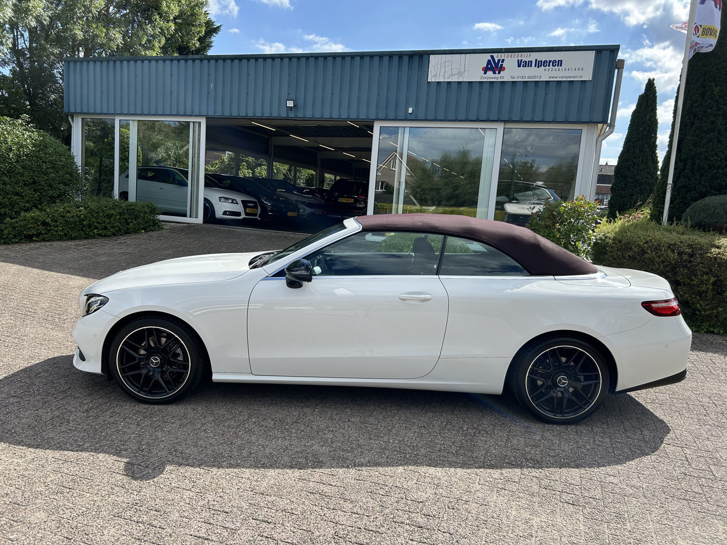 Mercedes-Benz Mercedes-Benz