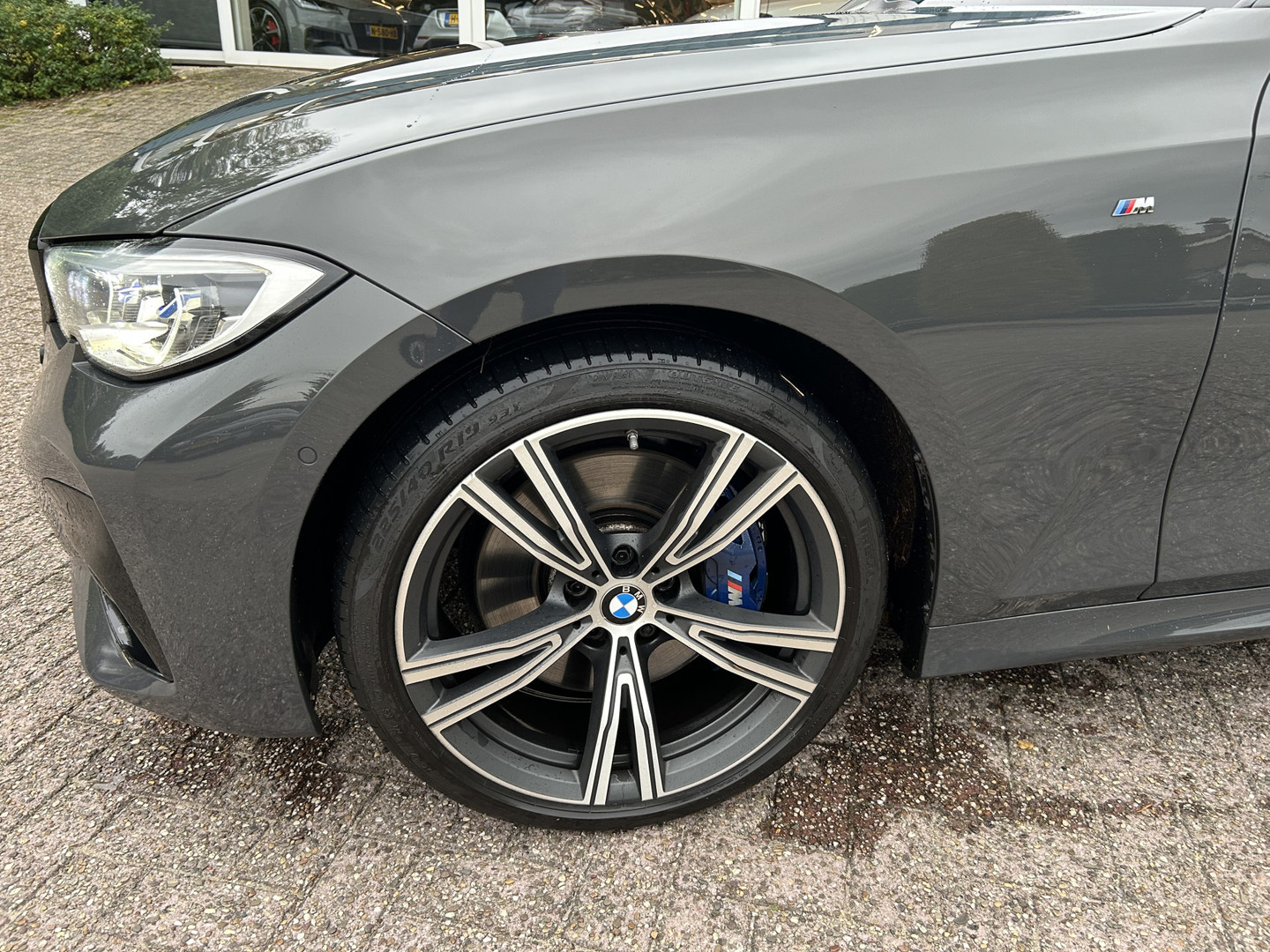 BMW BMW