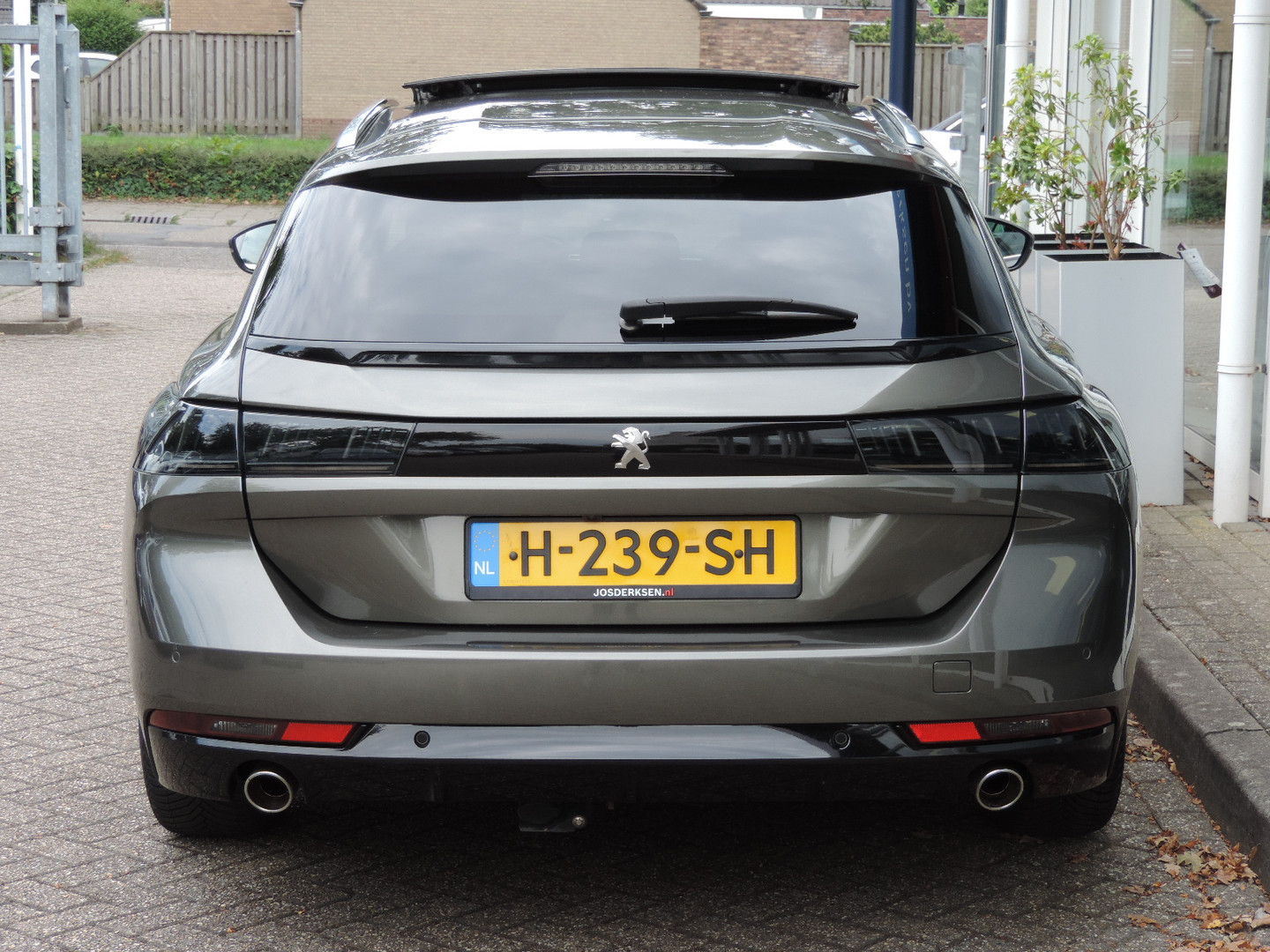 Peugeot