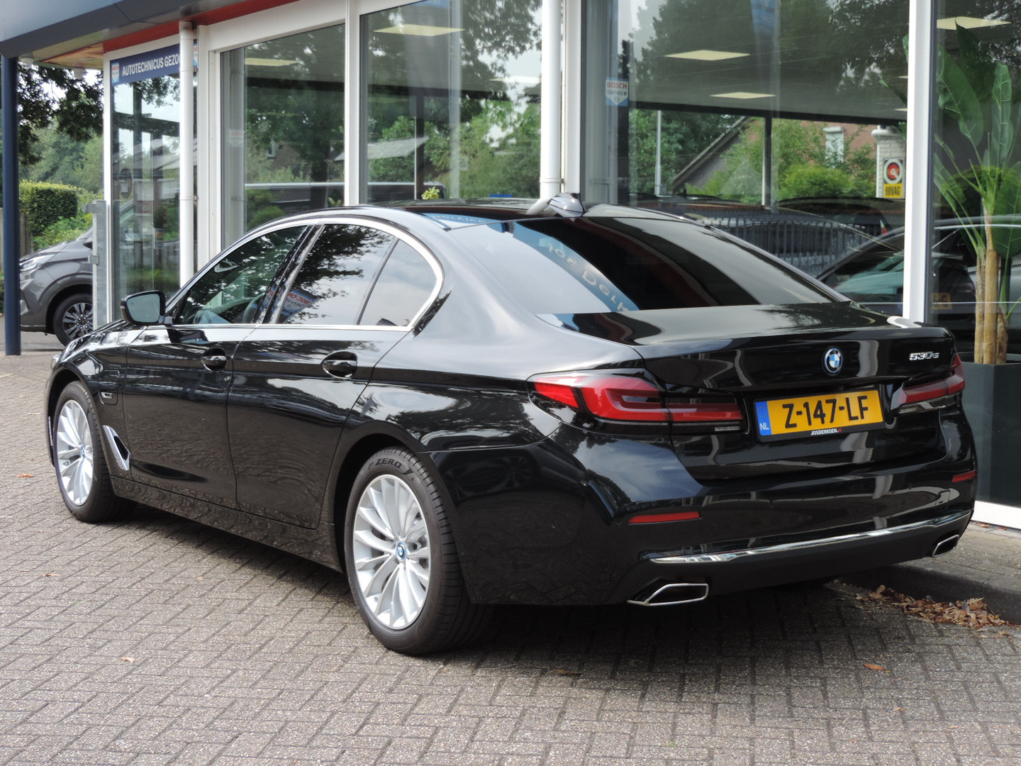 BMW