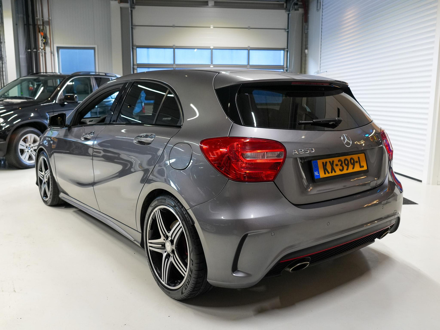 Mercedes-Benz Mercedes-Benz