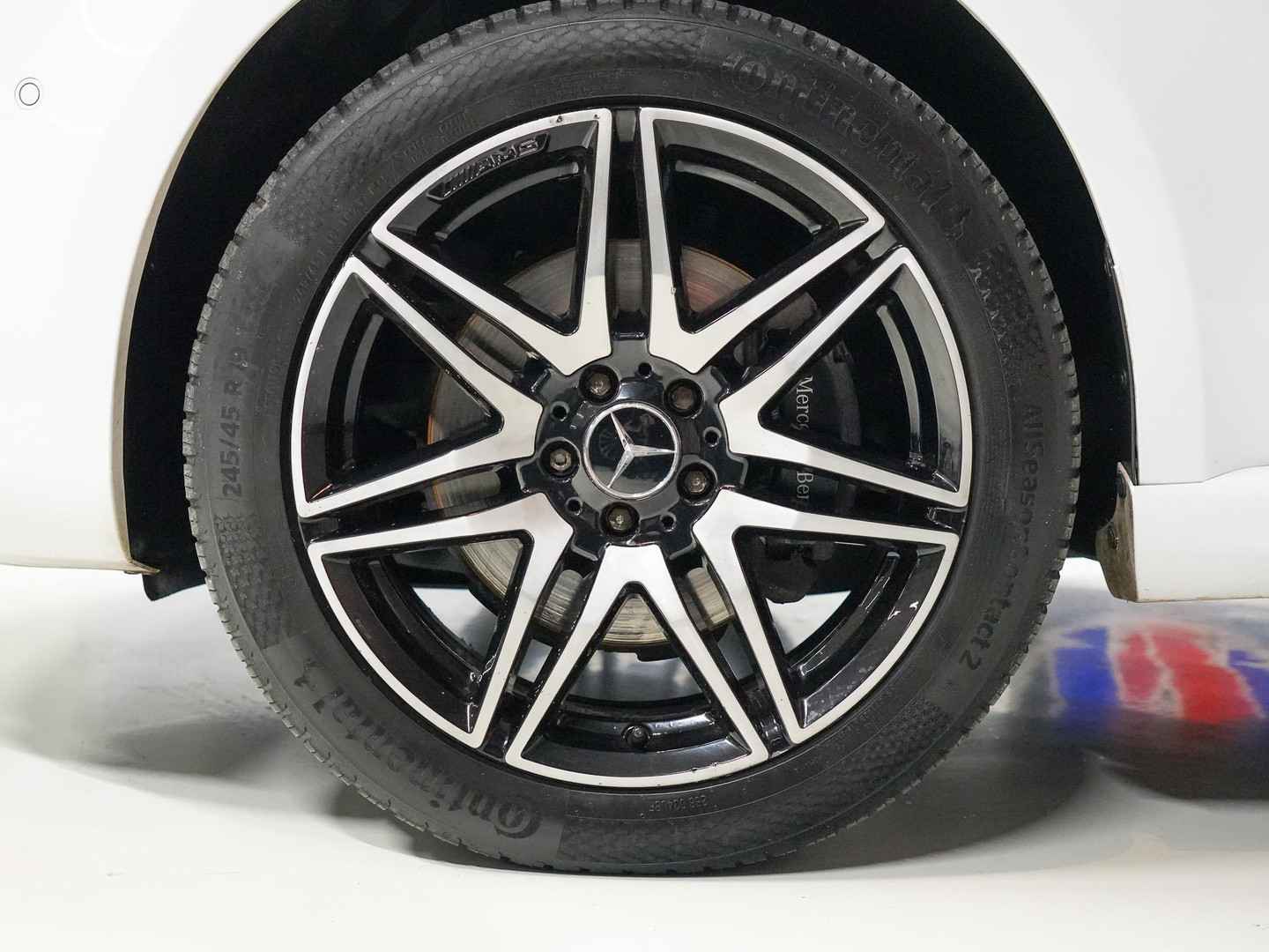 Mercedes-Benz Mercedes-Benz