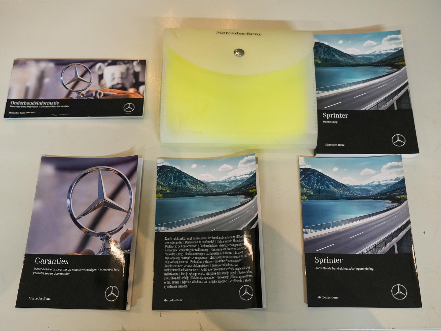 Mercedes-Benz Mercedes-Benz