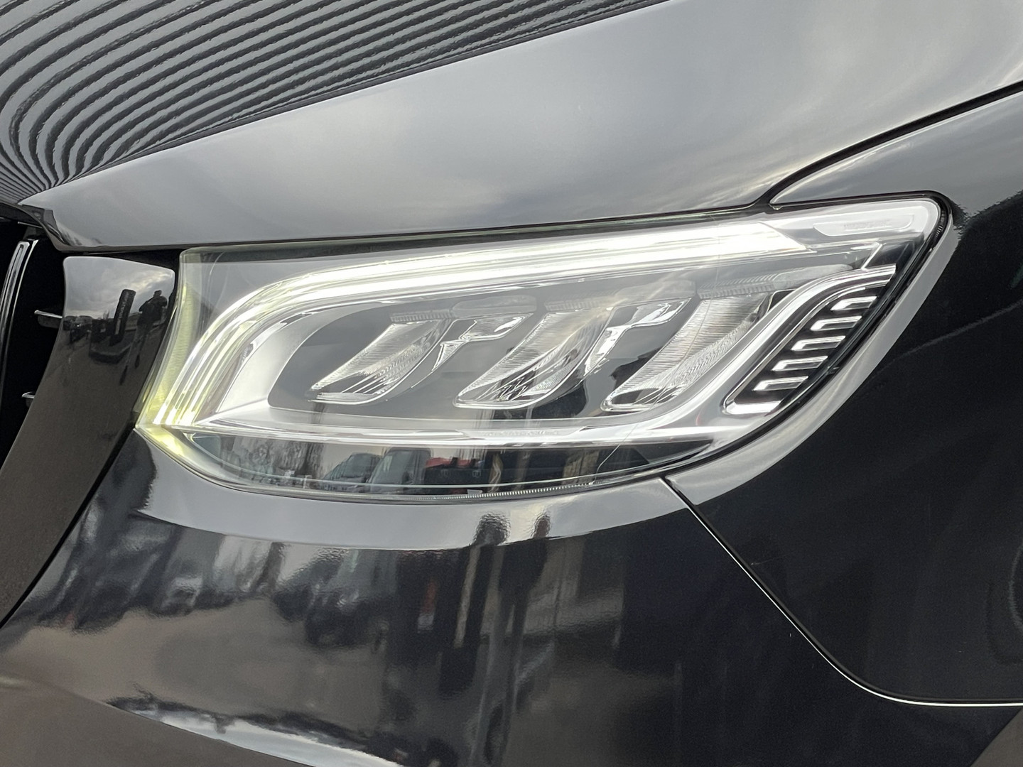 Mercedes-Benz Mercedes-Benz