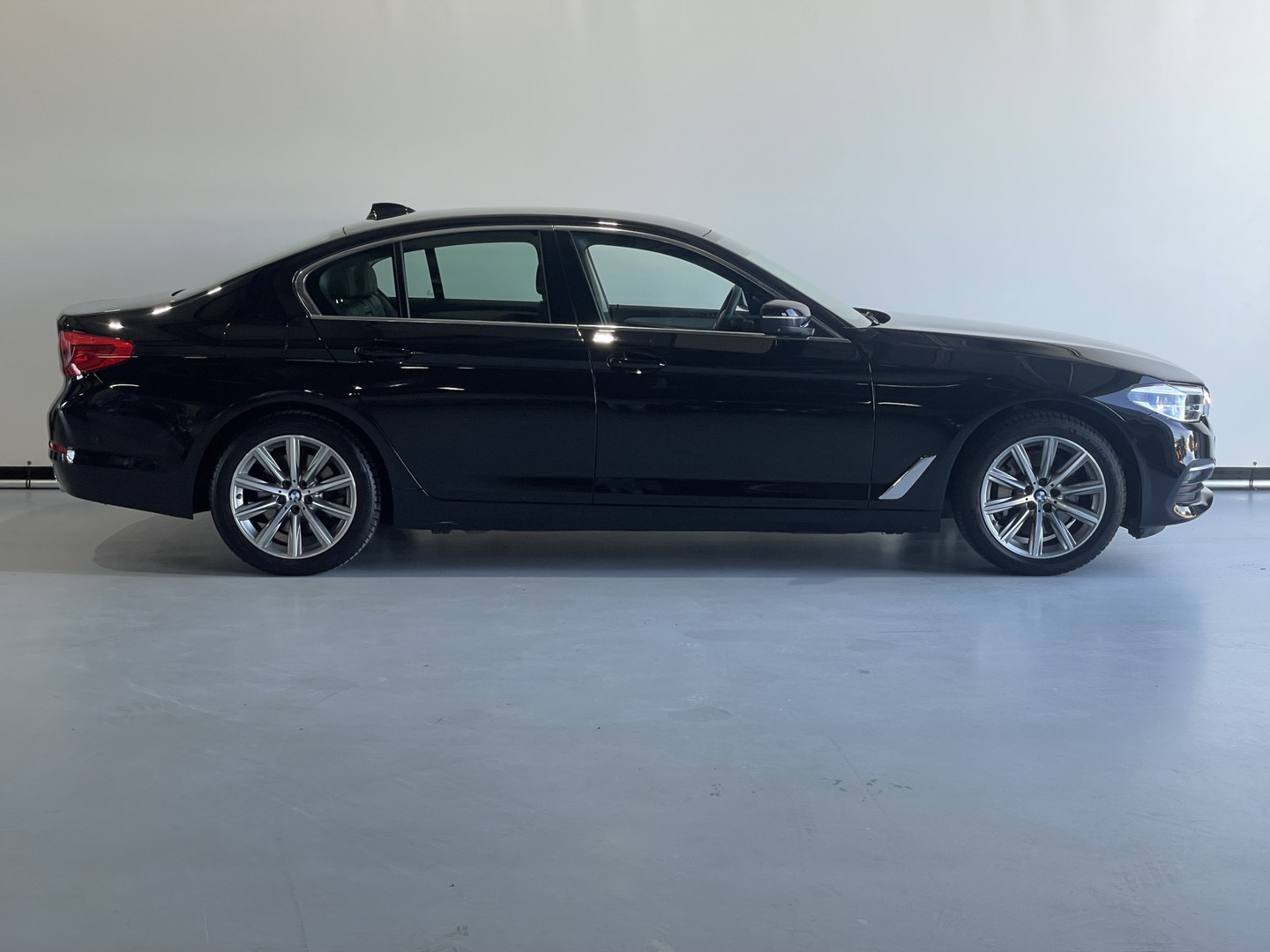 BMW BMW