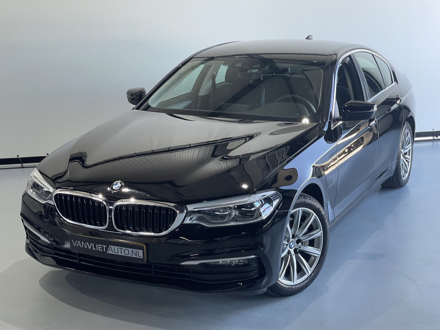 BMW BMW