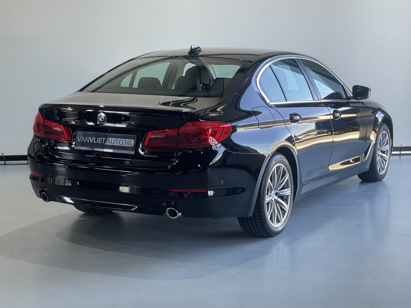 BMW BMW