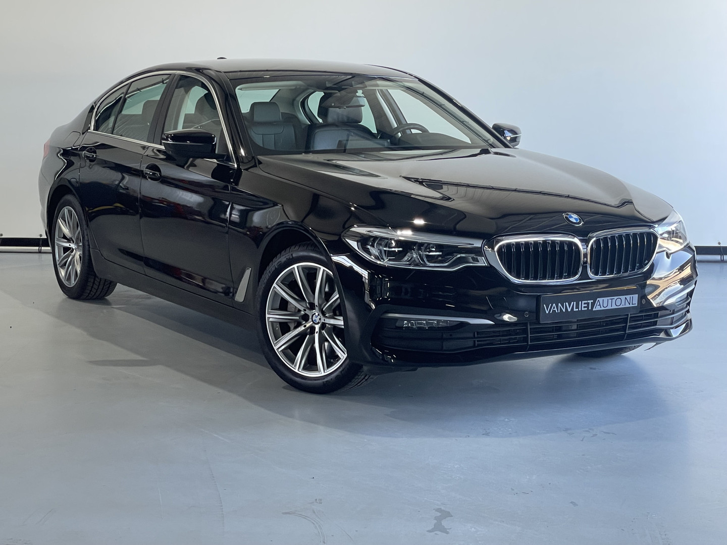 BMW BMW