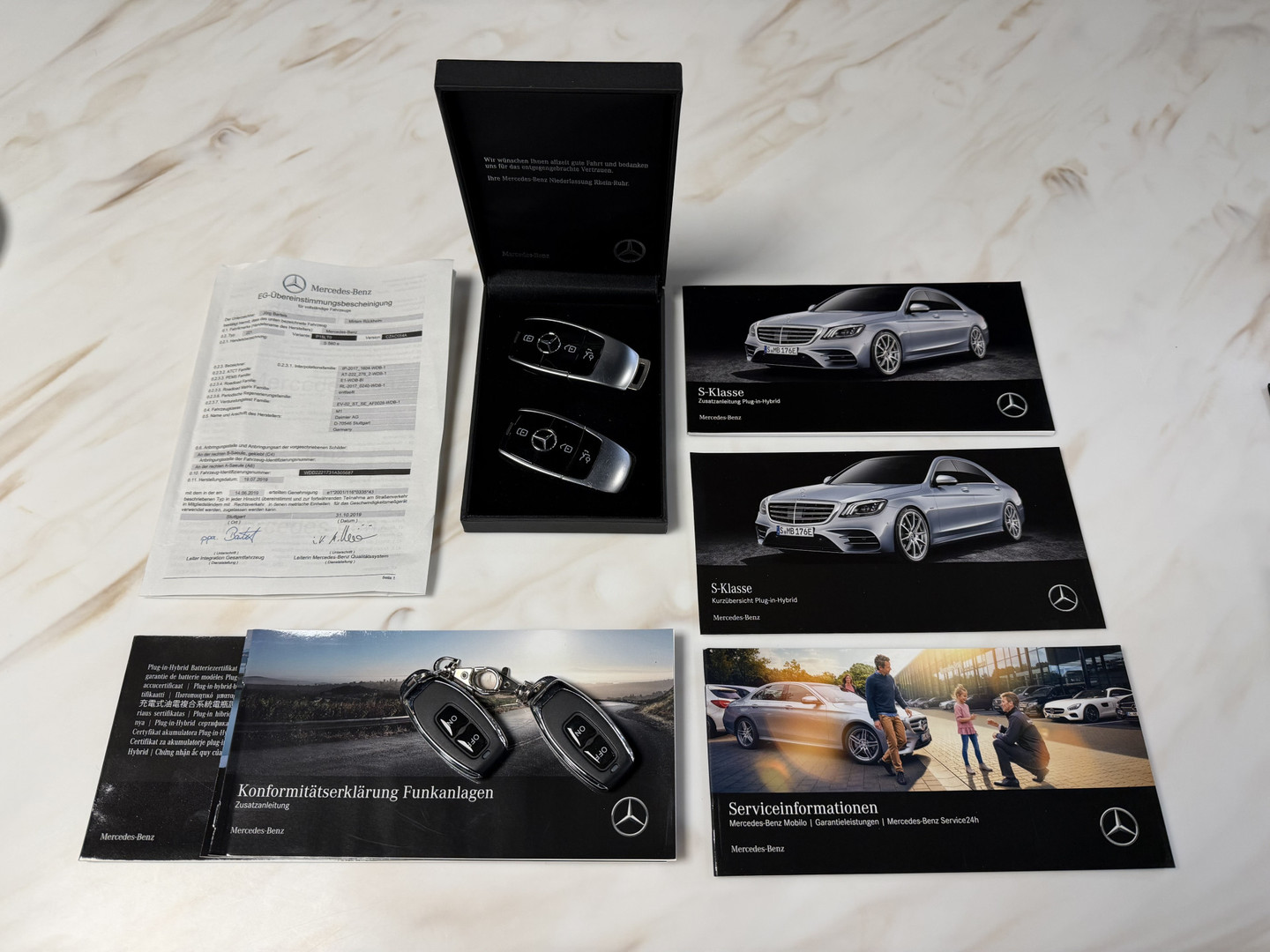 Mercedes-Benz Mercedes-Benz