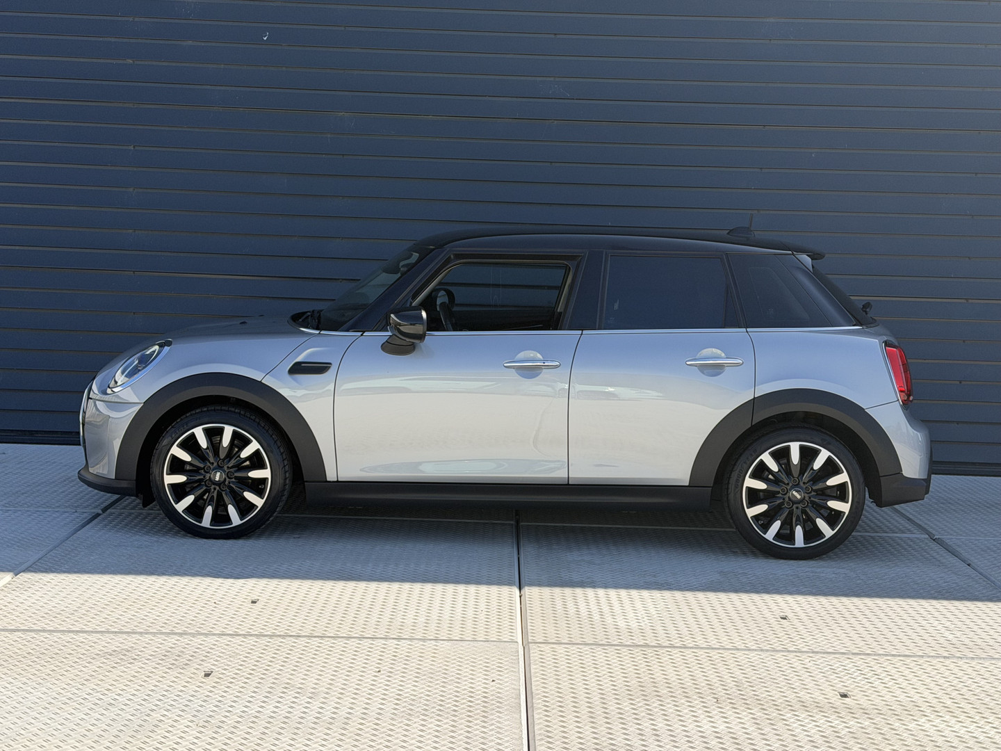 MINI