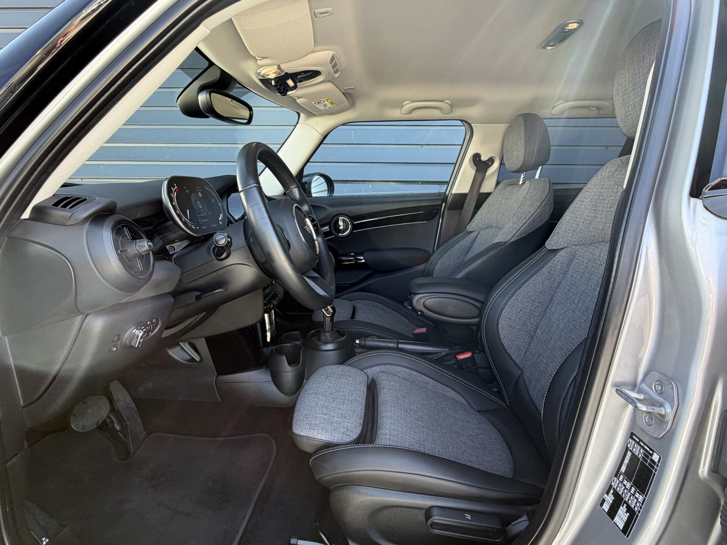 MINI
