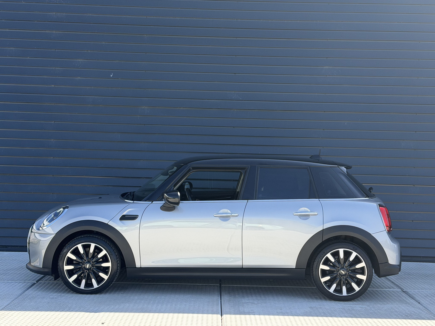 MINI