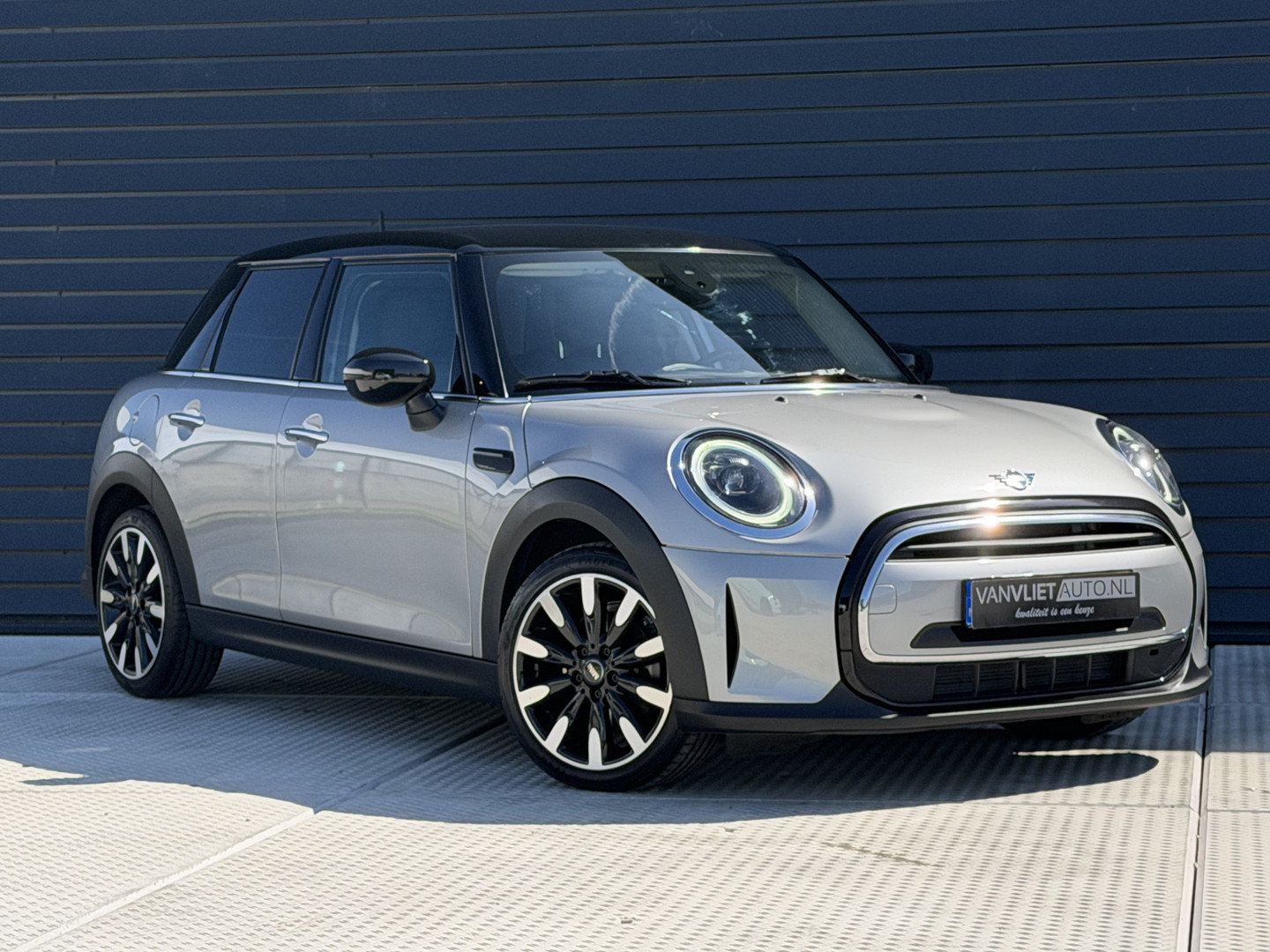 MINI
