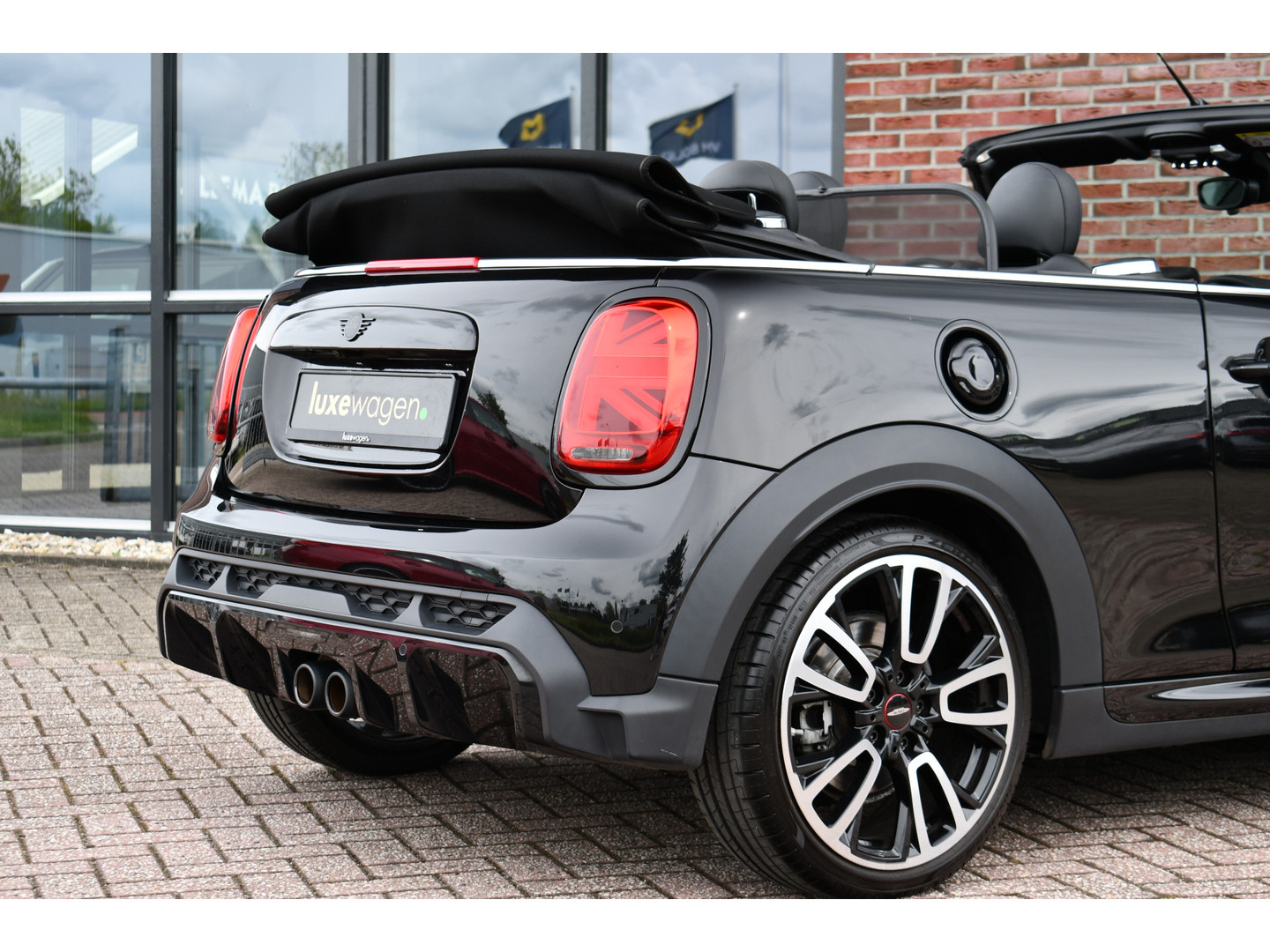 MINI