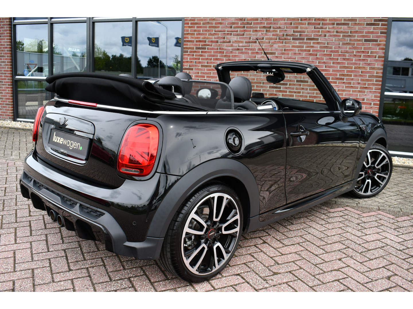 MINI