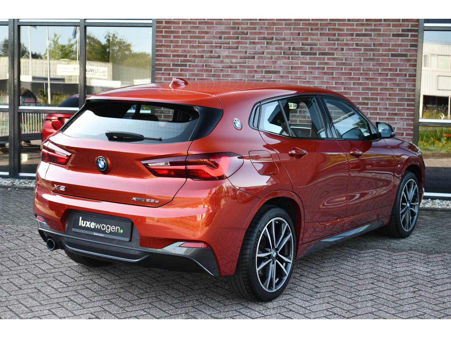 BMW BMW