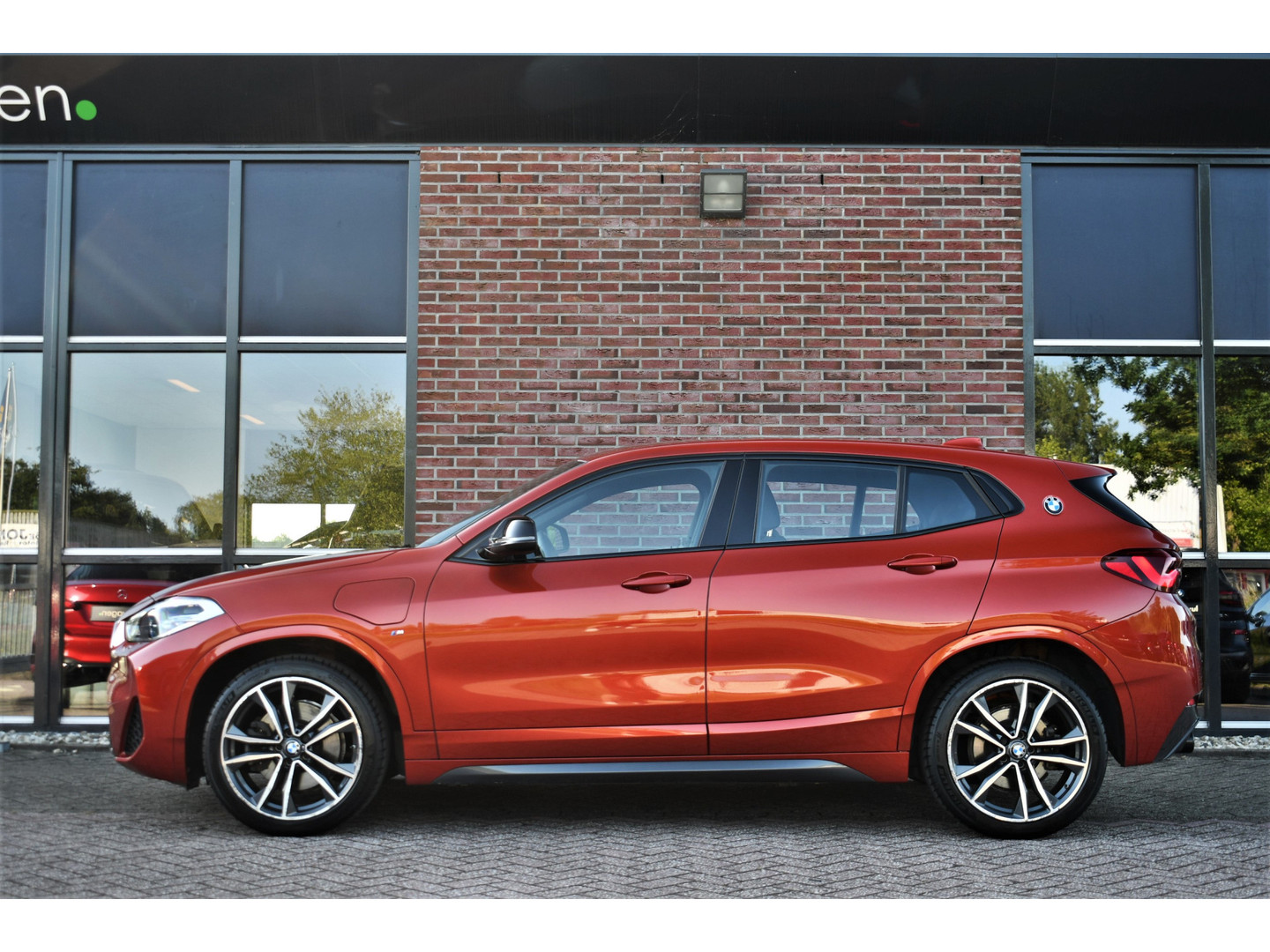BMW BMW