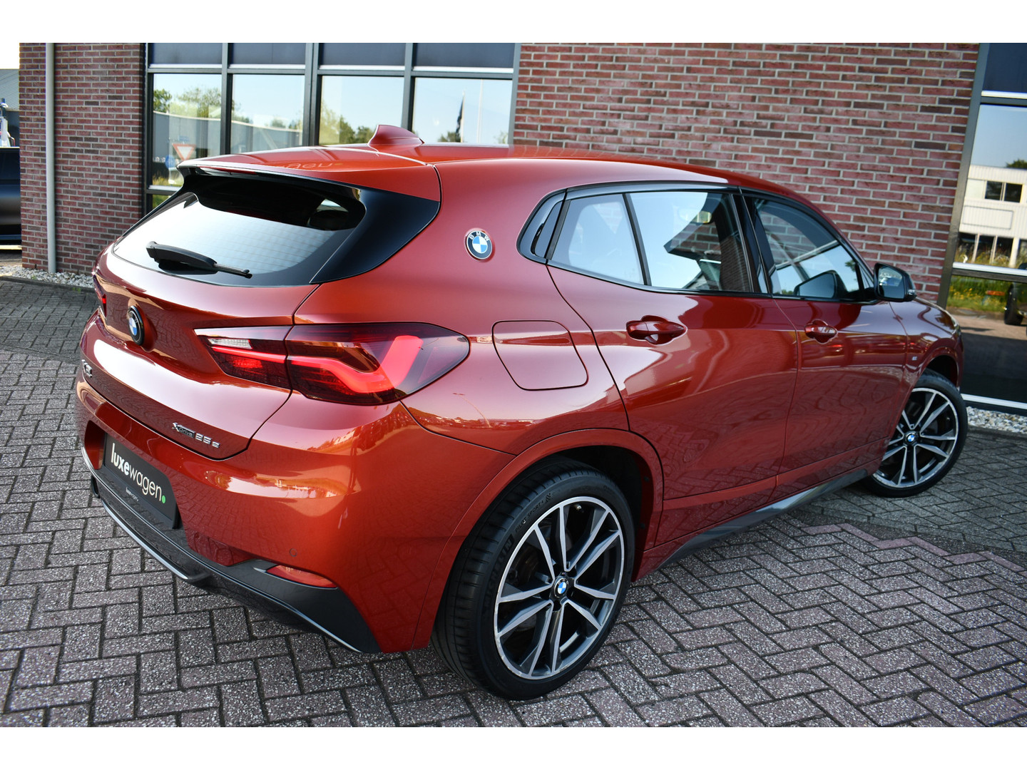 BMW BMW