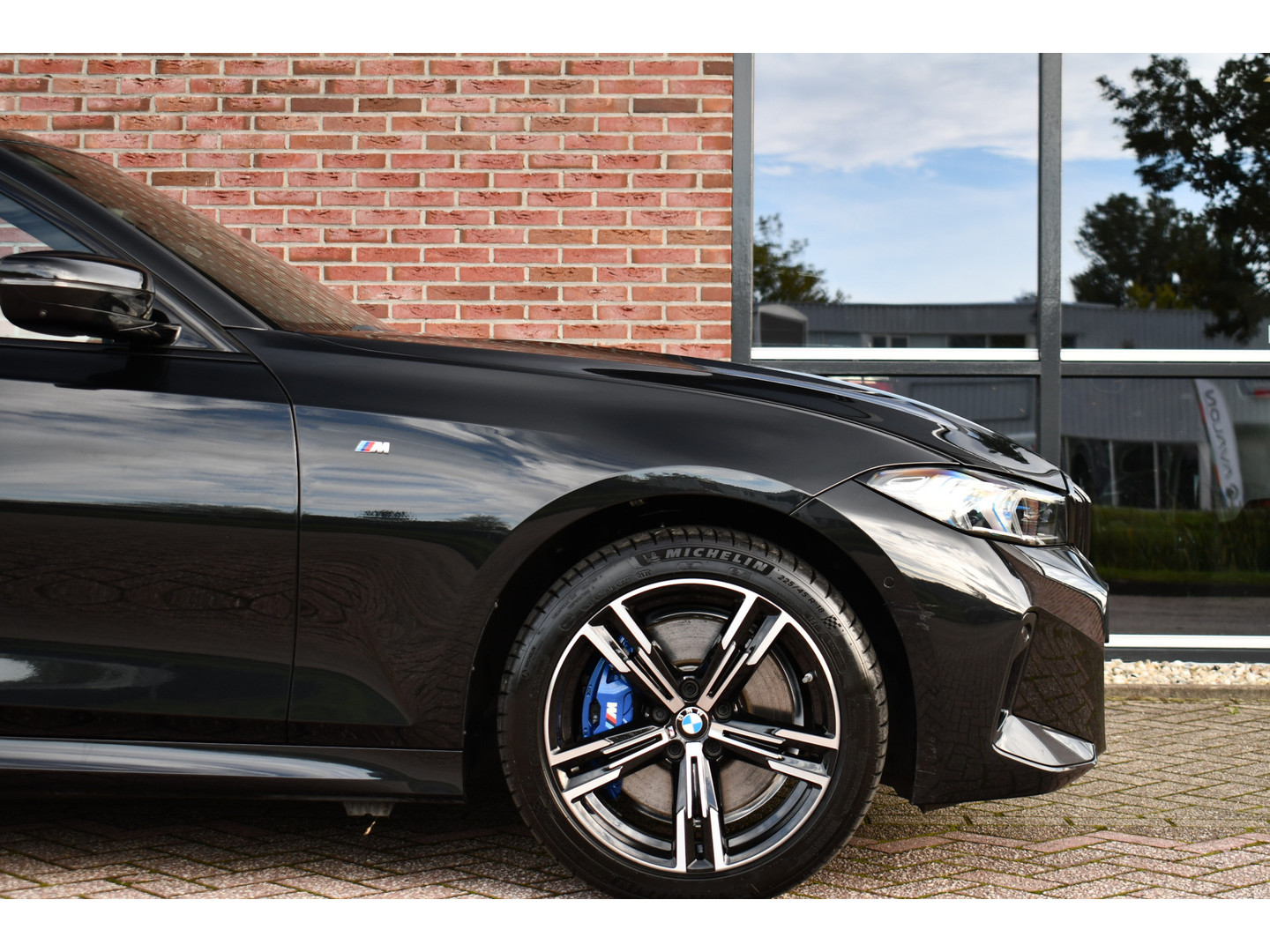 BMW BMW