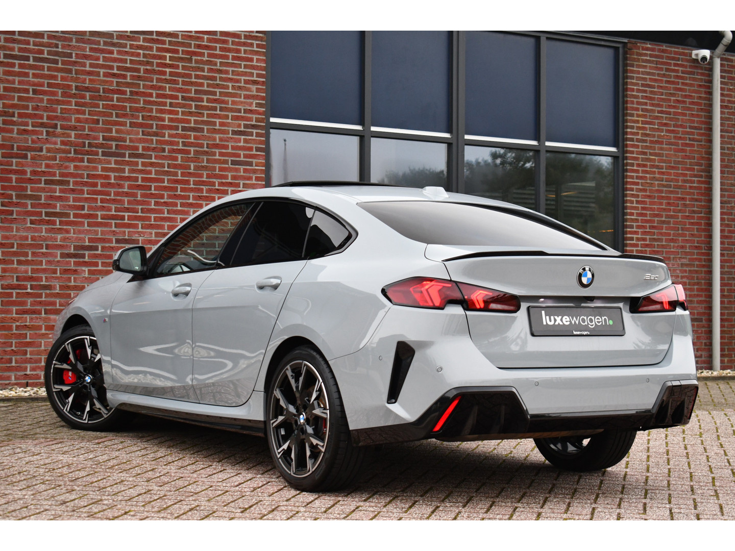 BMW BMW