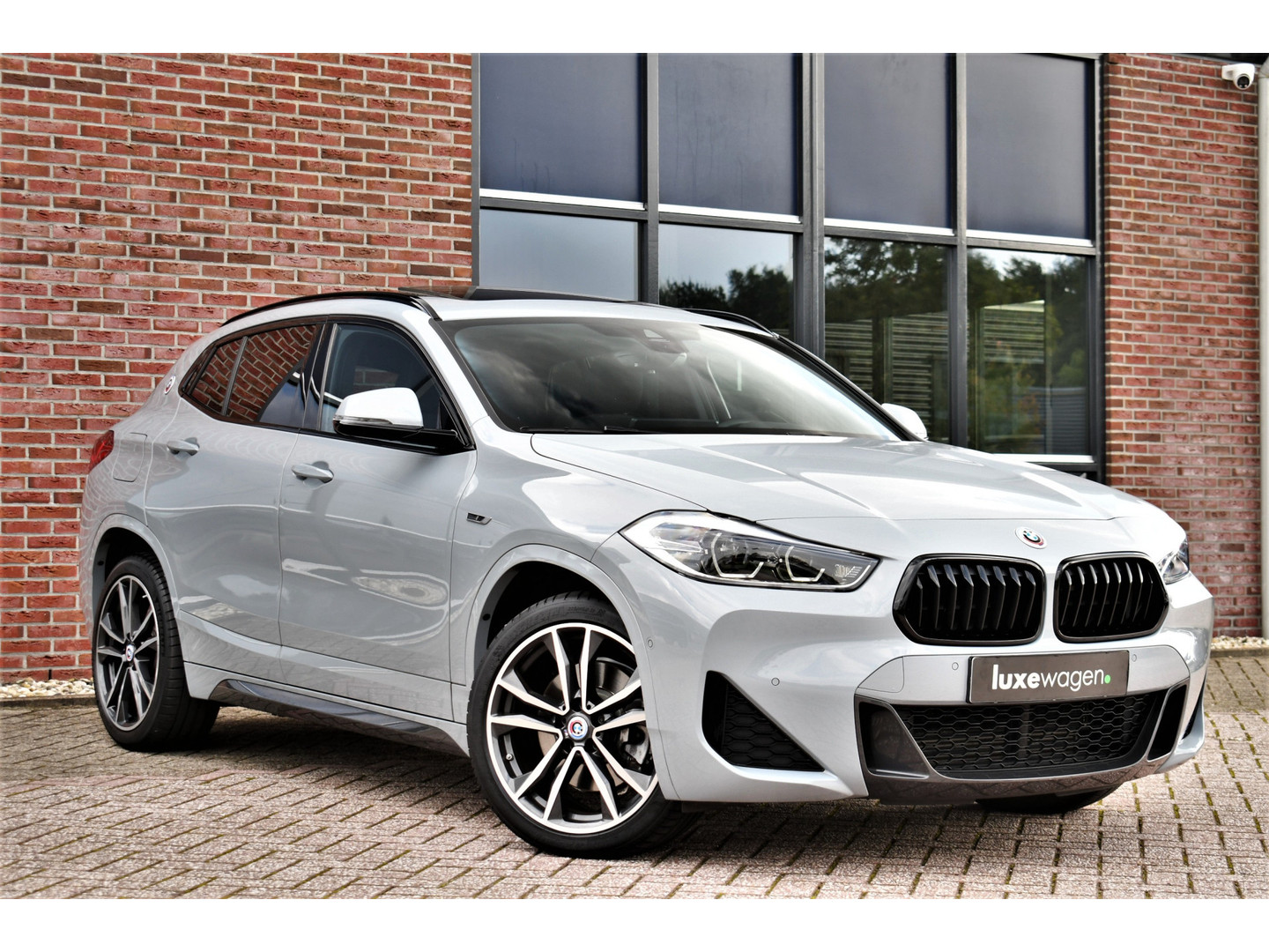 BMW BMW