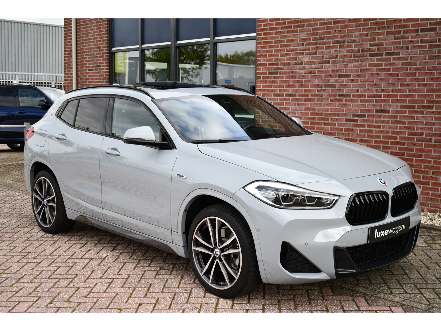 BMW BMW