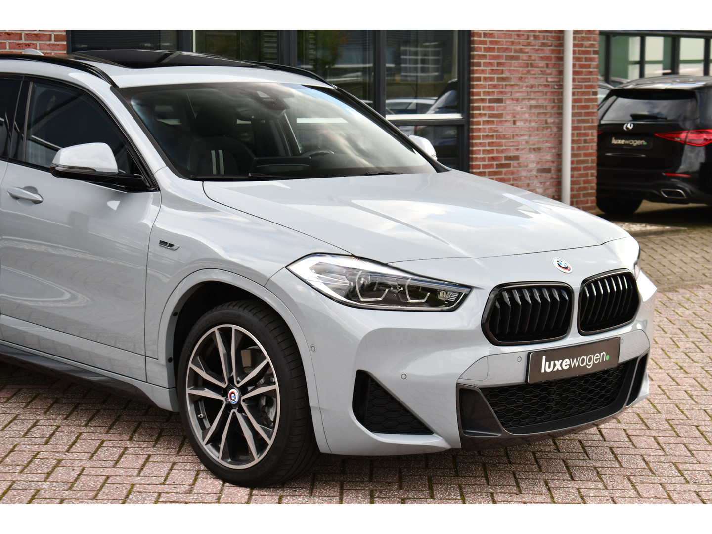 BMW BMW