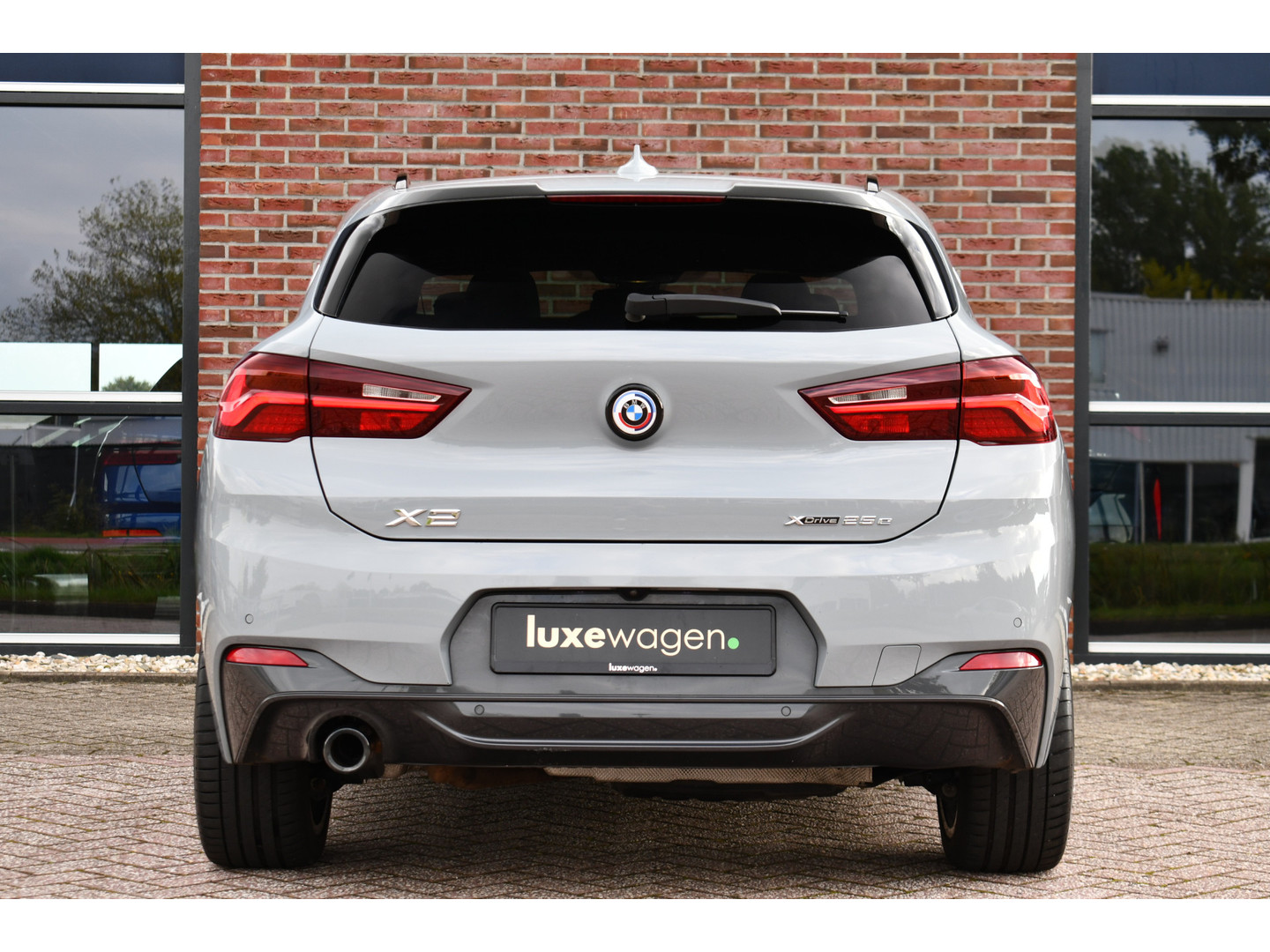 BMW BMW
