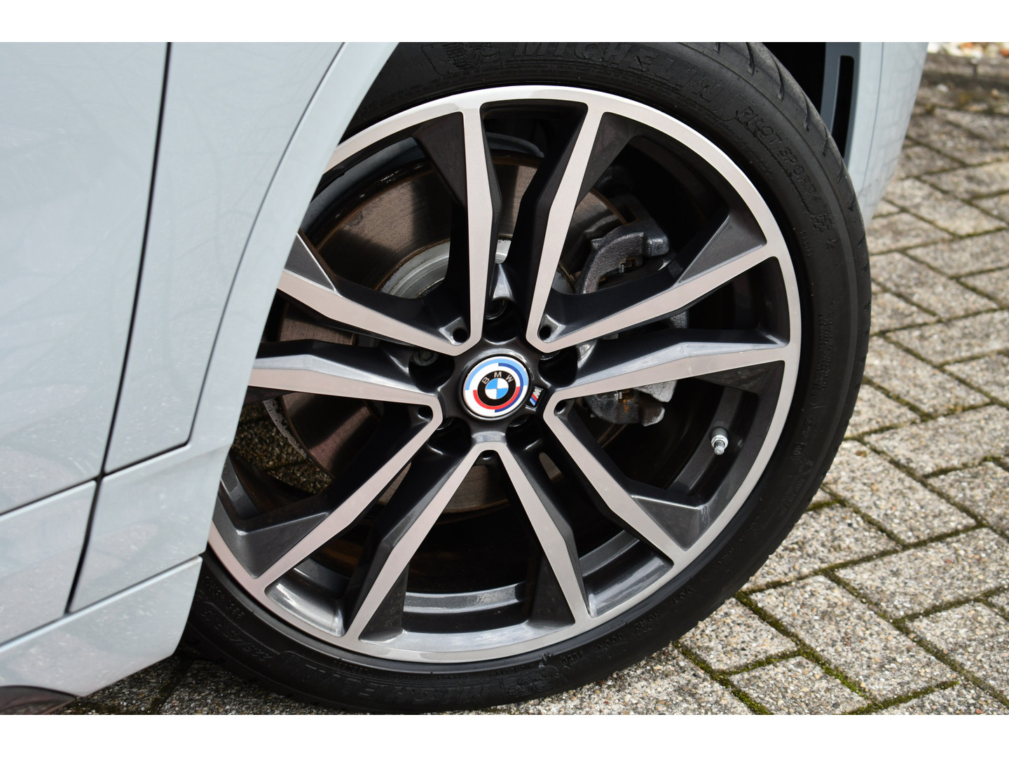 BMW BMW