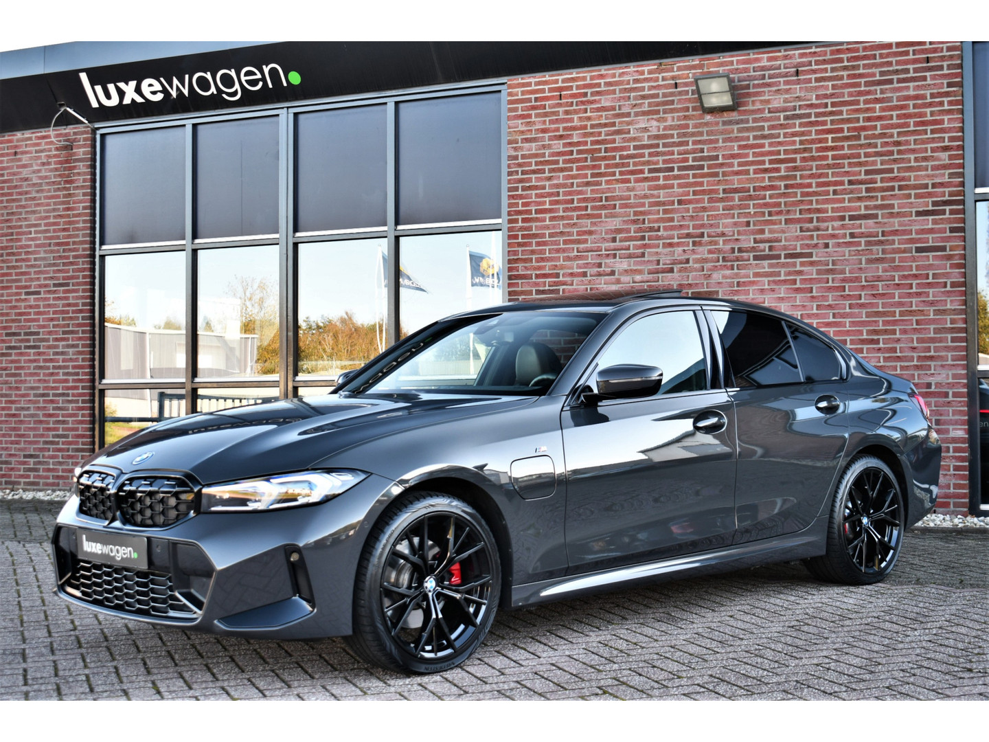 BMW BMW