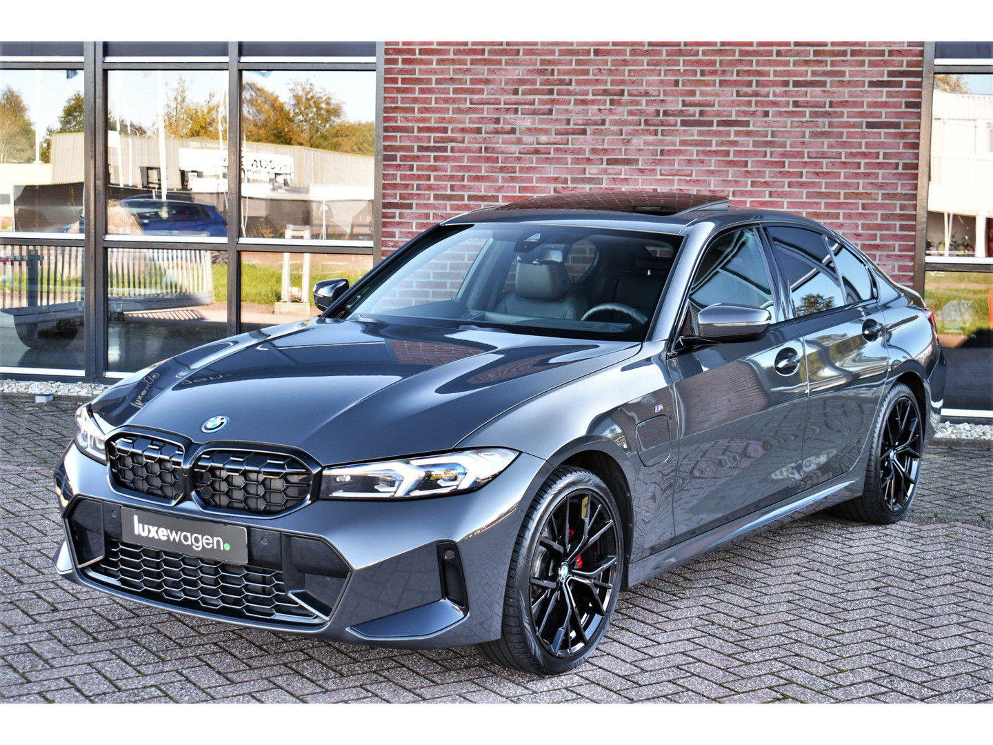 BMW BMW