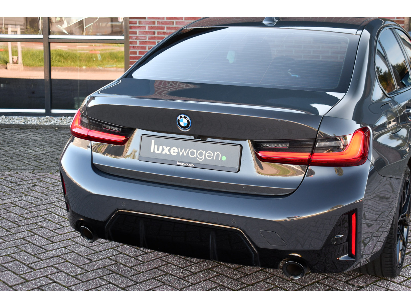 BMW BMW