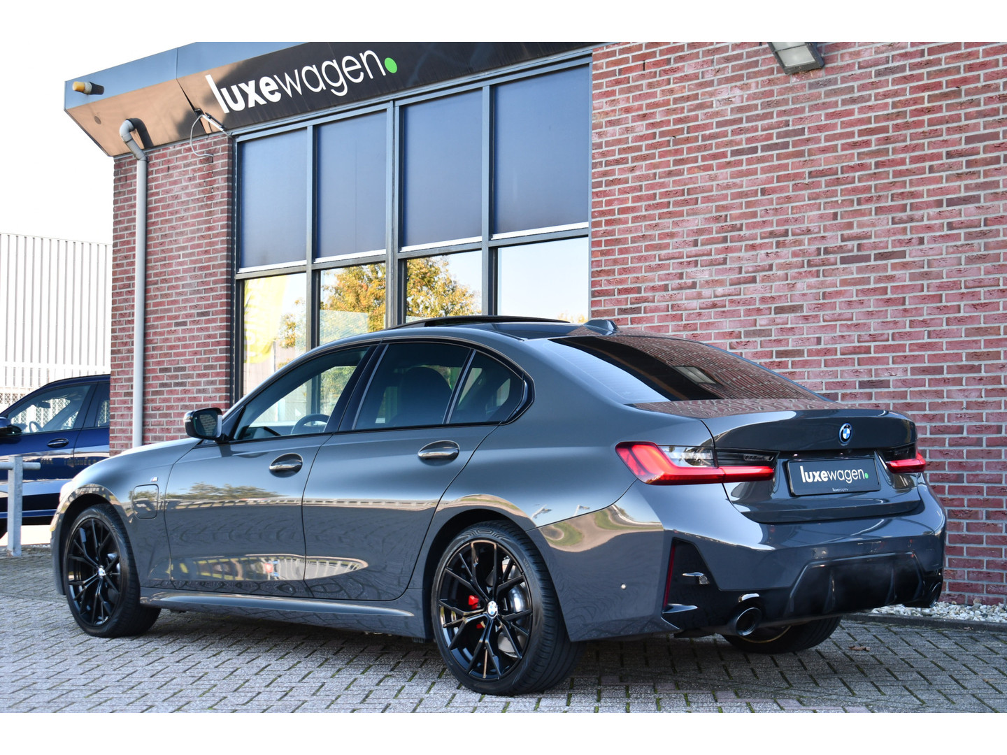 BMW BMW