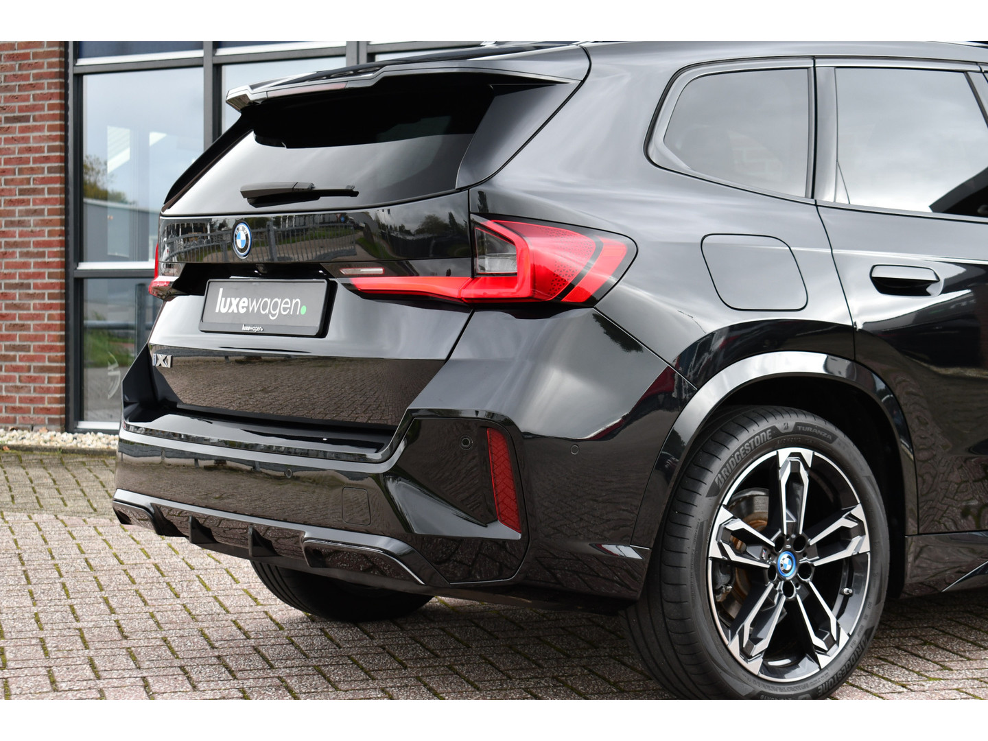 BMW BMW