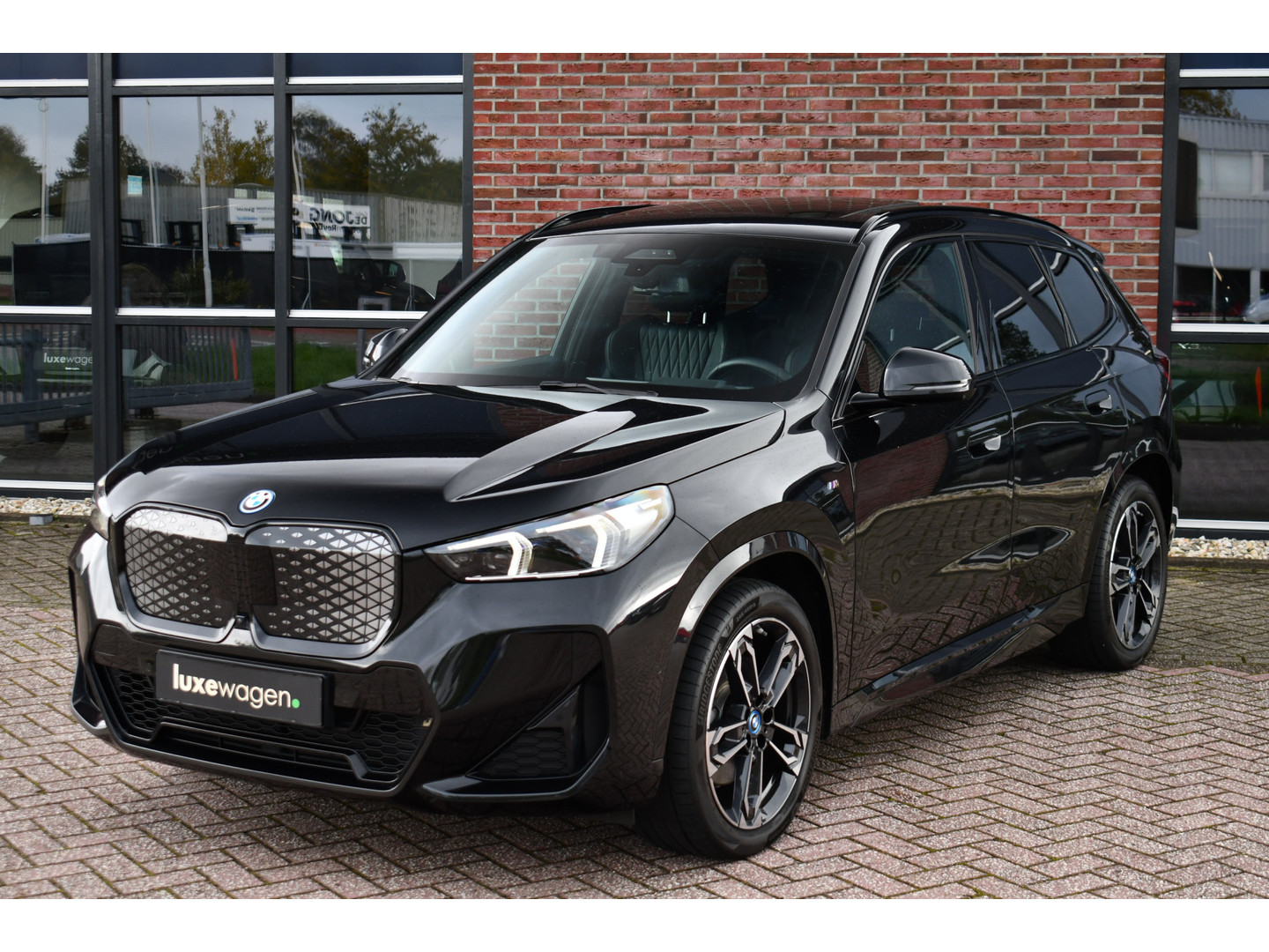 BMW BMW