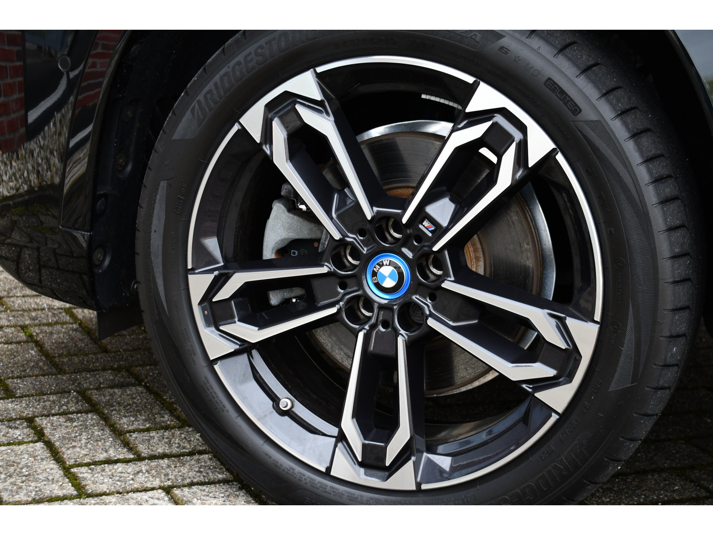 BMW BMW